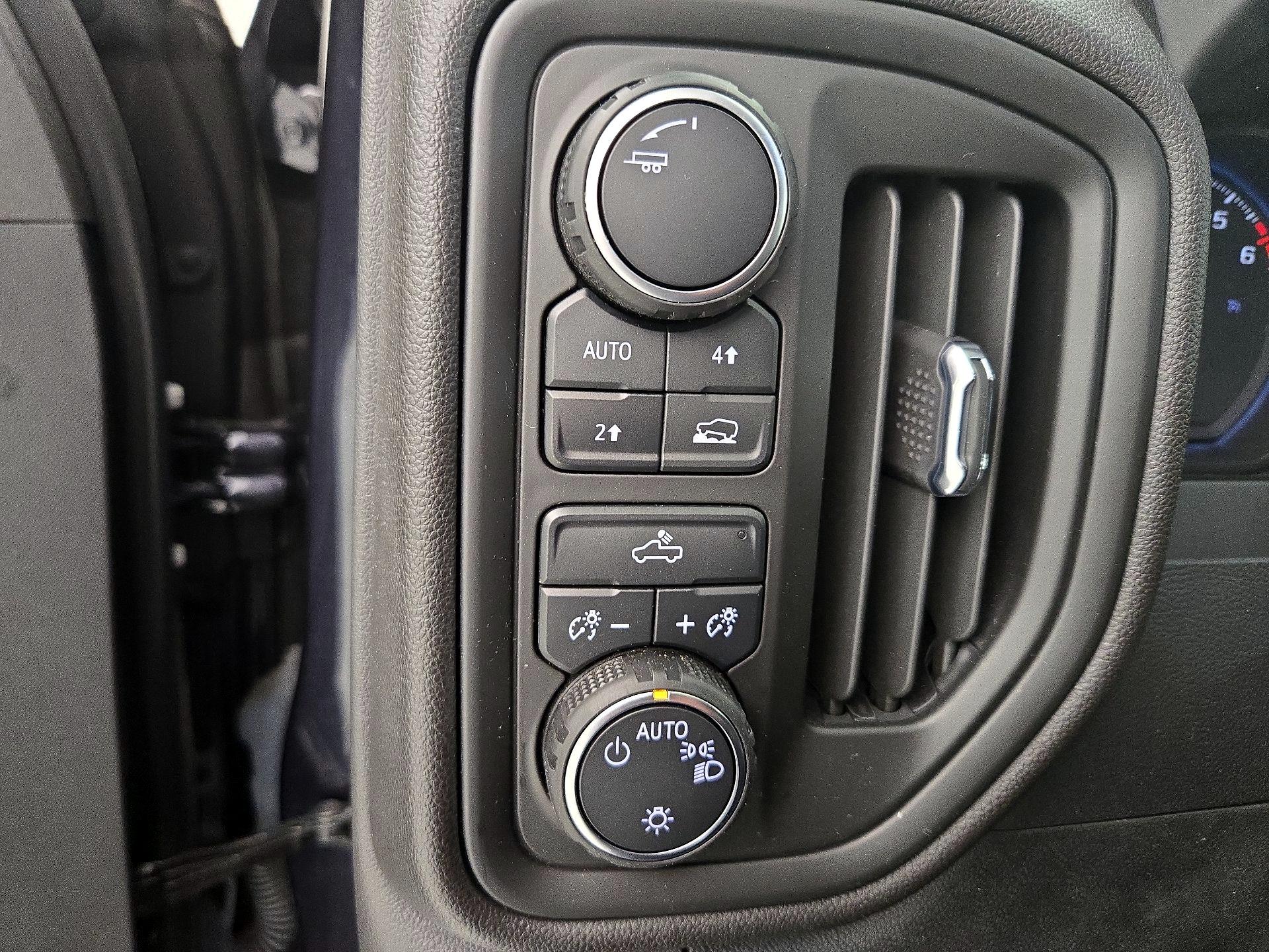 Thumbnail: 2022 Chevrolet Silverado 1500 - 13