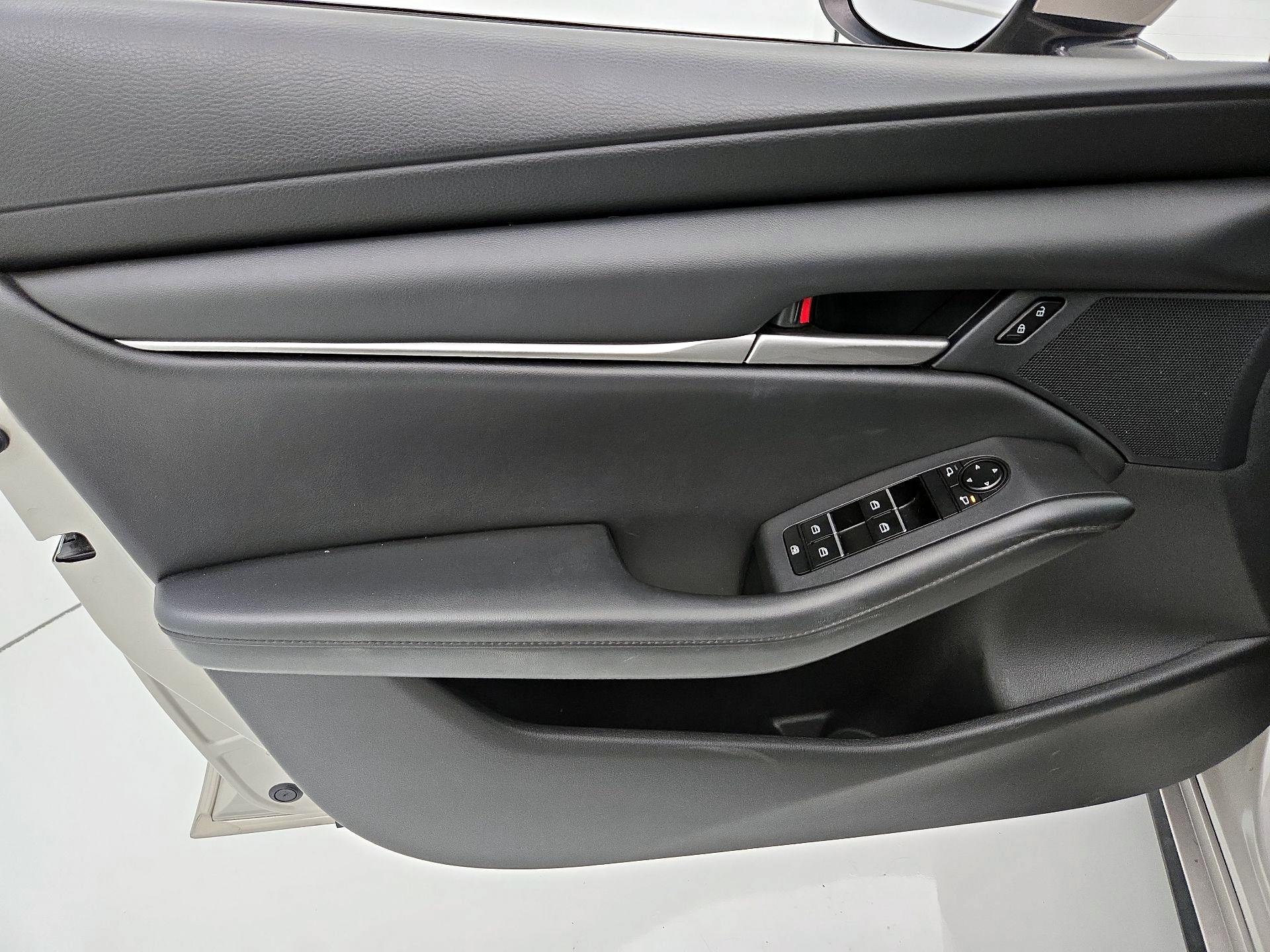 Thumbnail: 2023 Mazda Mazda3 - 12