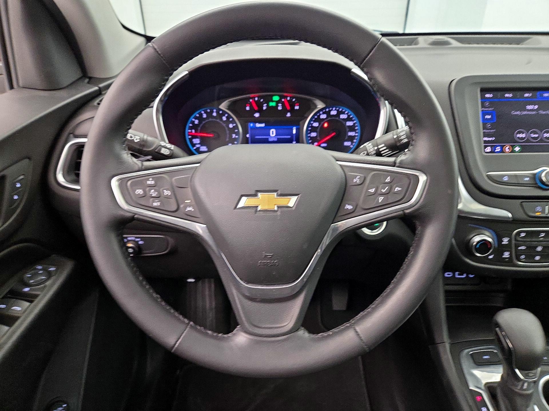 Thumbnail: 2022 Chevrolet Equinox - 10