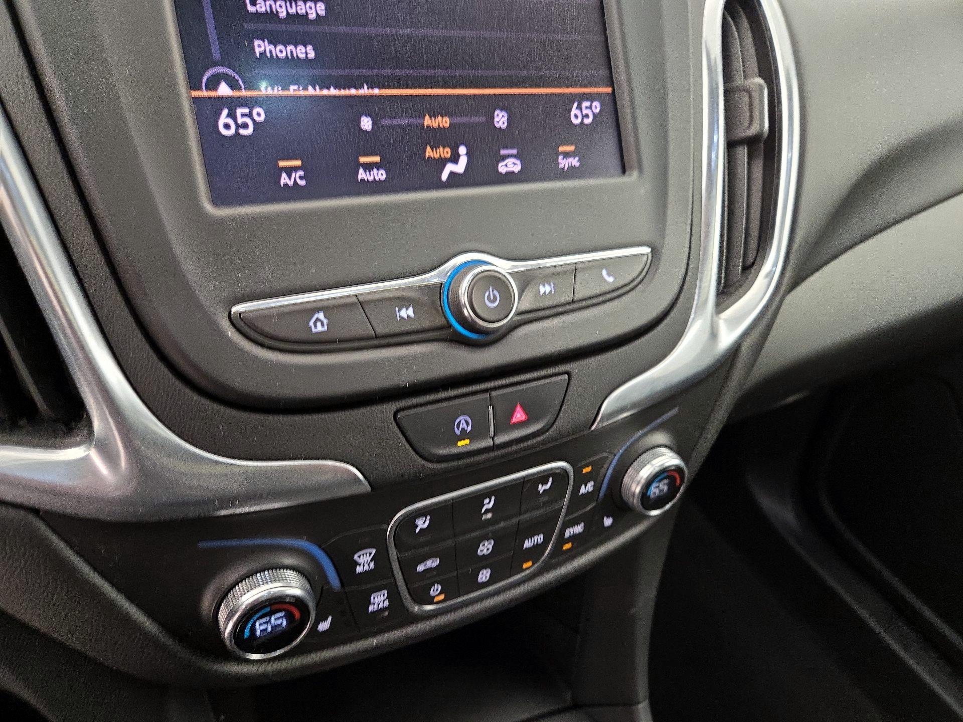 Thumbnail: 2022 Chevrolet Equinox - 16