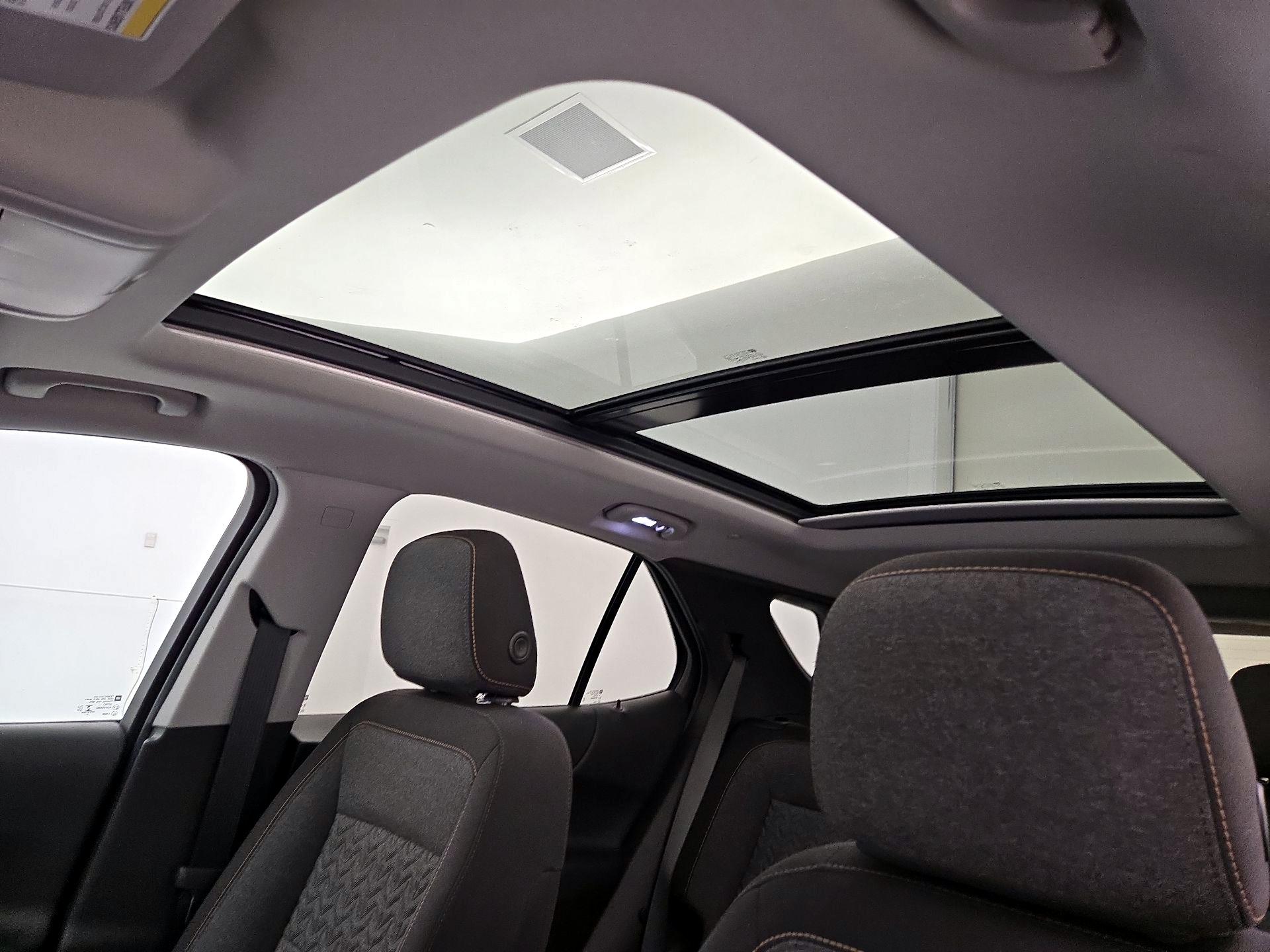 Thumbnail: 2022 Chevrolet Equinox - 19