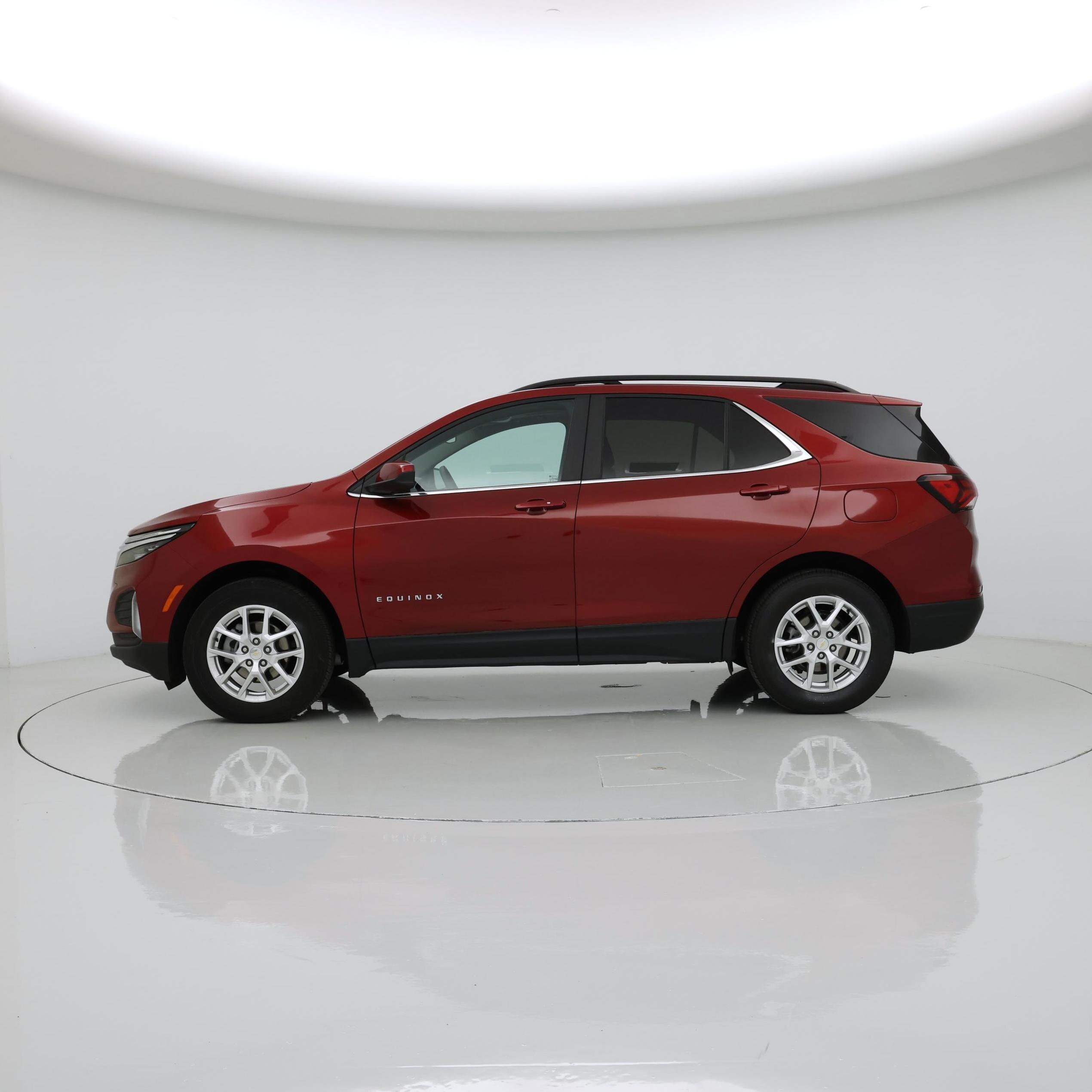Thumbnail: 2022 Chevrolet Equinox - 3