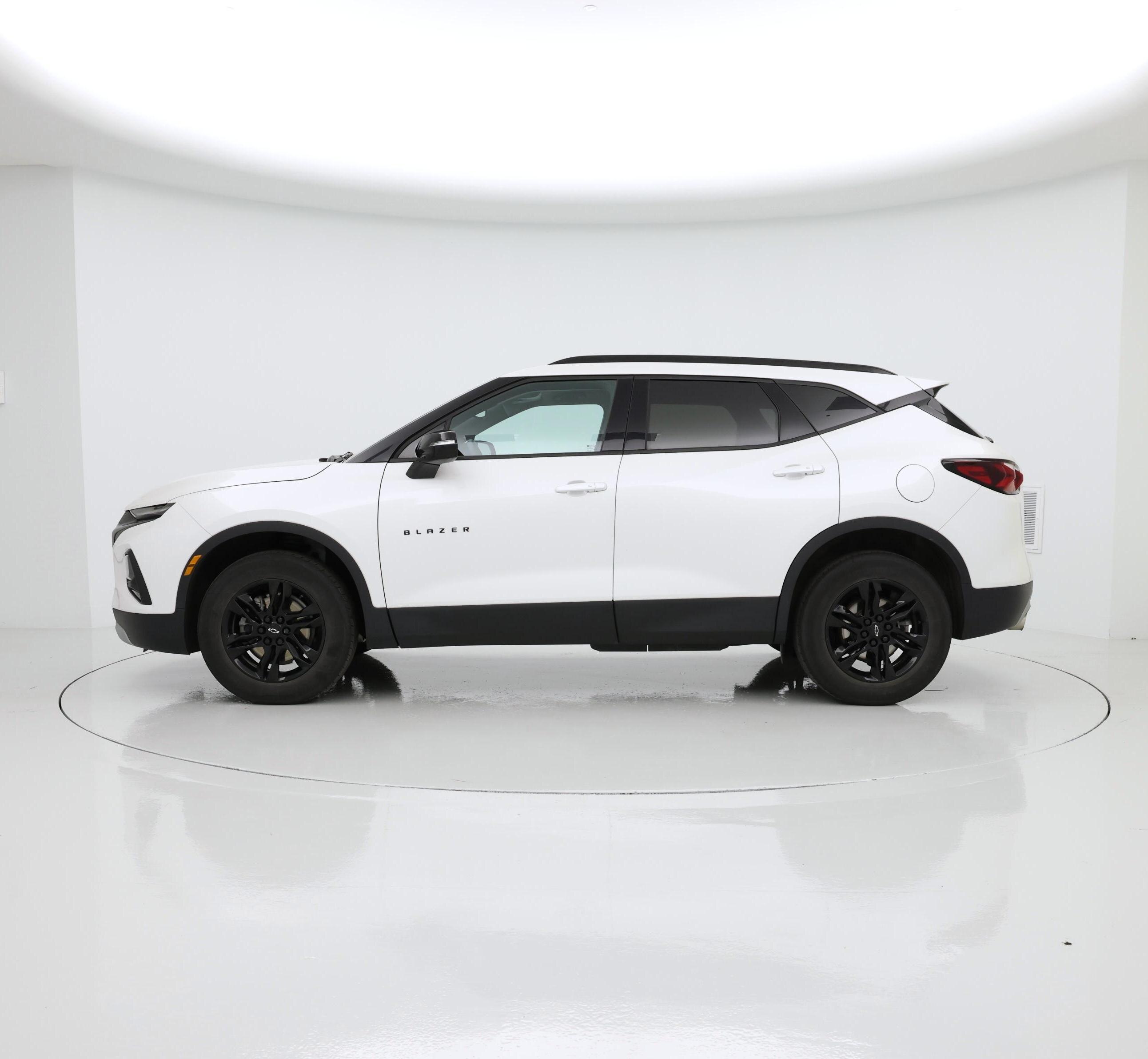 Thumbnail: 2022 Chevrolet Blazer - 3