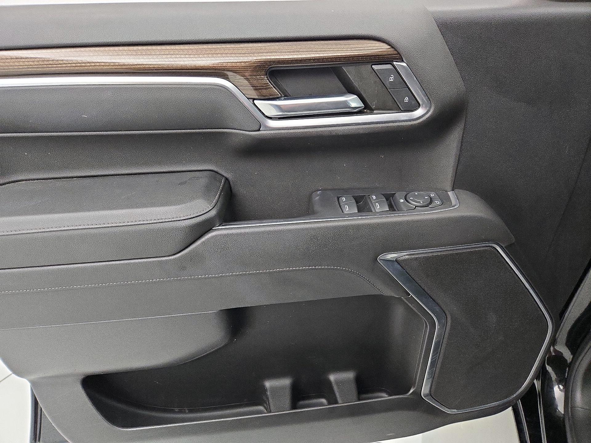 Thumbnail: 2022 Chevrolet Silverado 1500 - 12