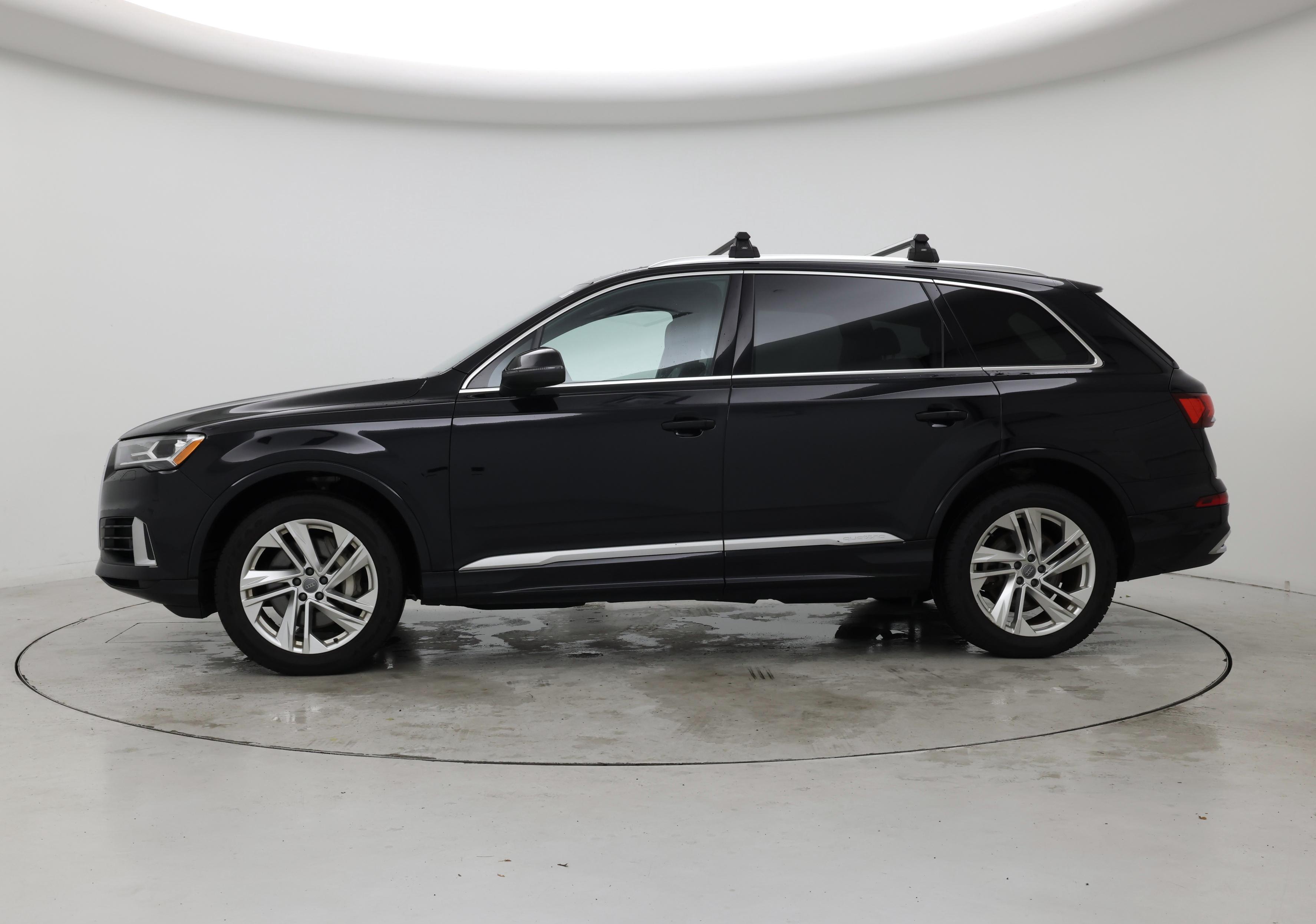 Thumbnail: 2020 Audi Q7 - 3