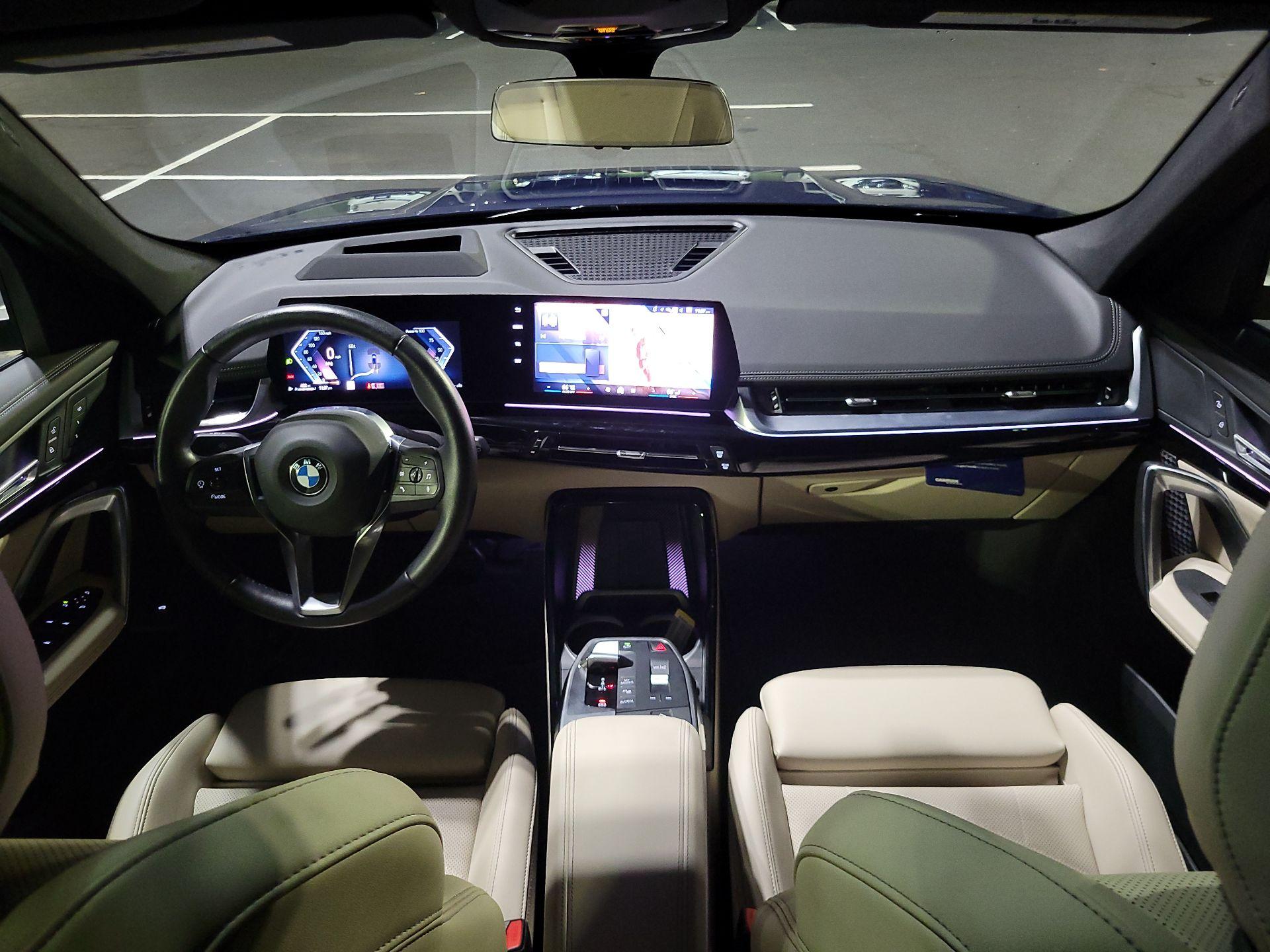 Thumbnail: 2025 BMW X1 - 8