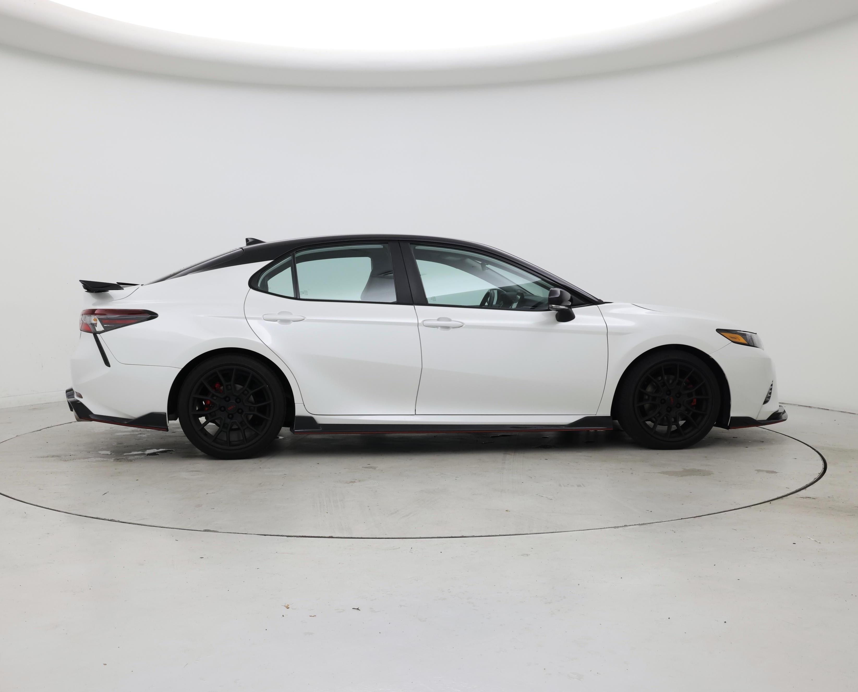 Thumbnail: 2021 Toyota Camry - 7