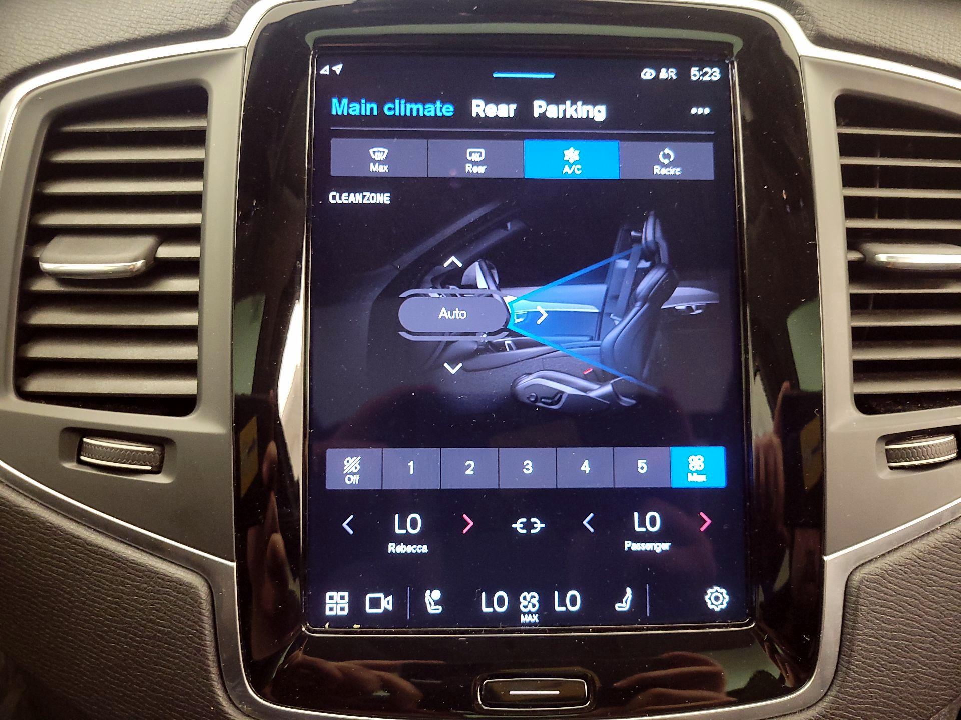 Thumbnail: 2024 Volvo XC90 - 17