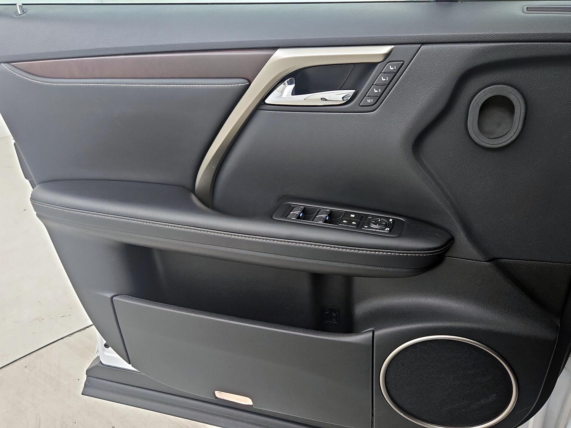 Thumbnail: 2020 Lexus RX - 12