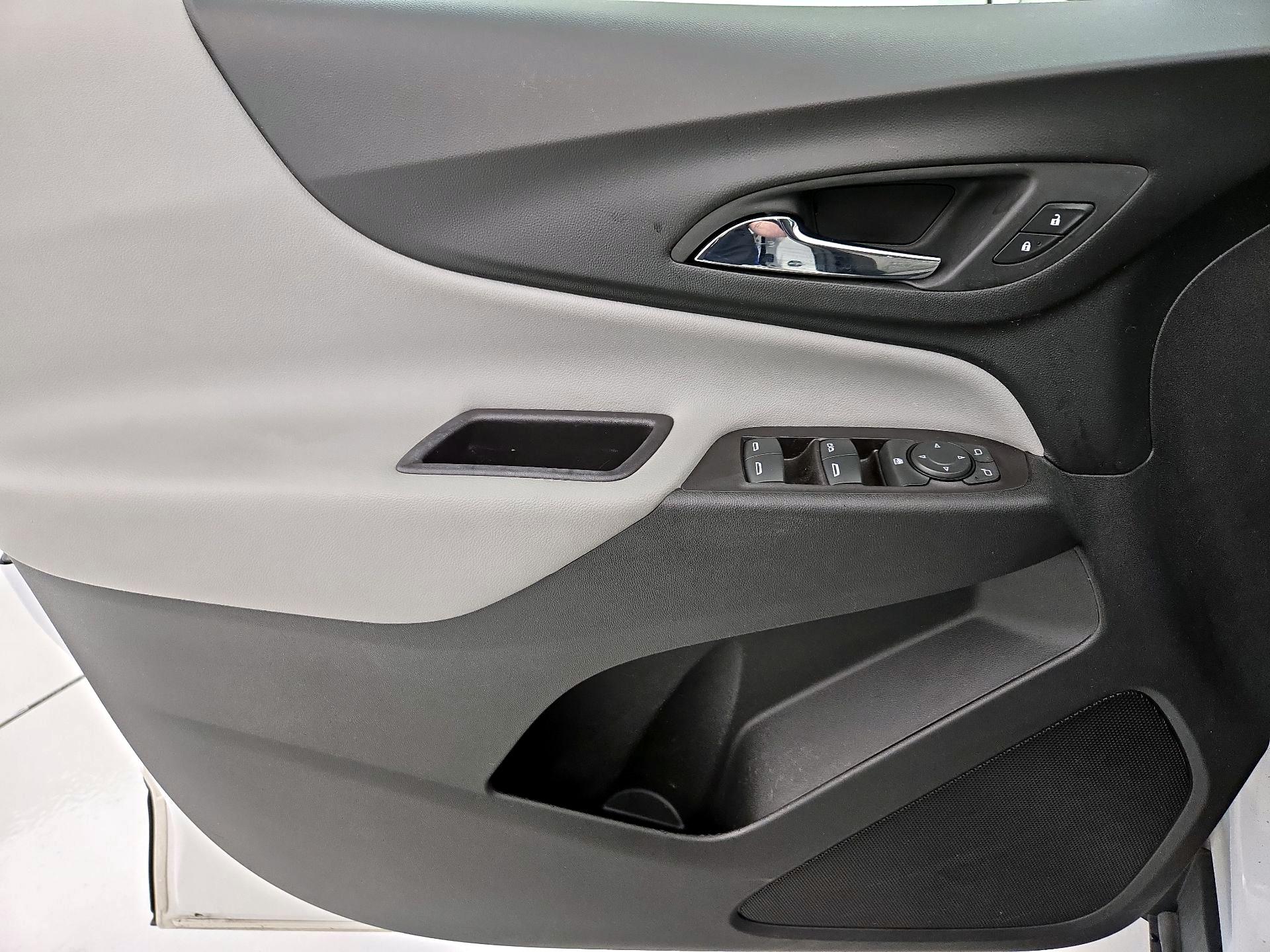 Thumbnail: 2020 Chevrolet Equinox - 12