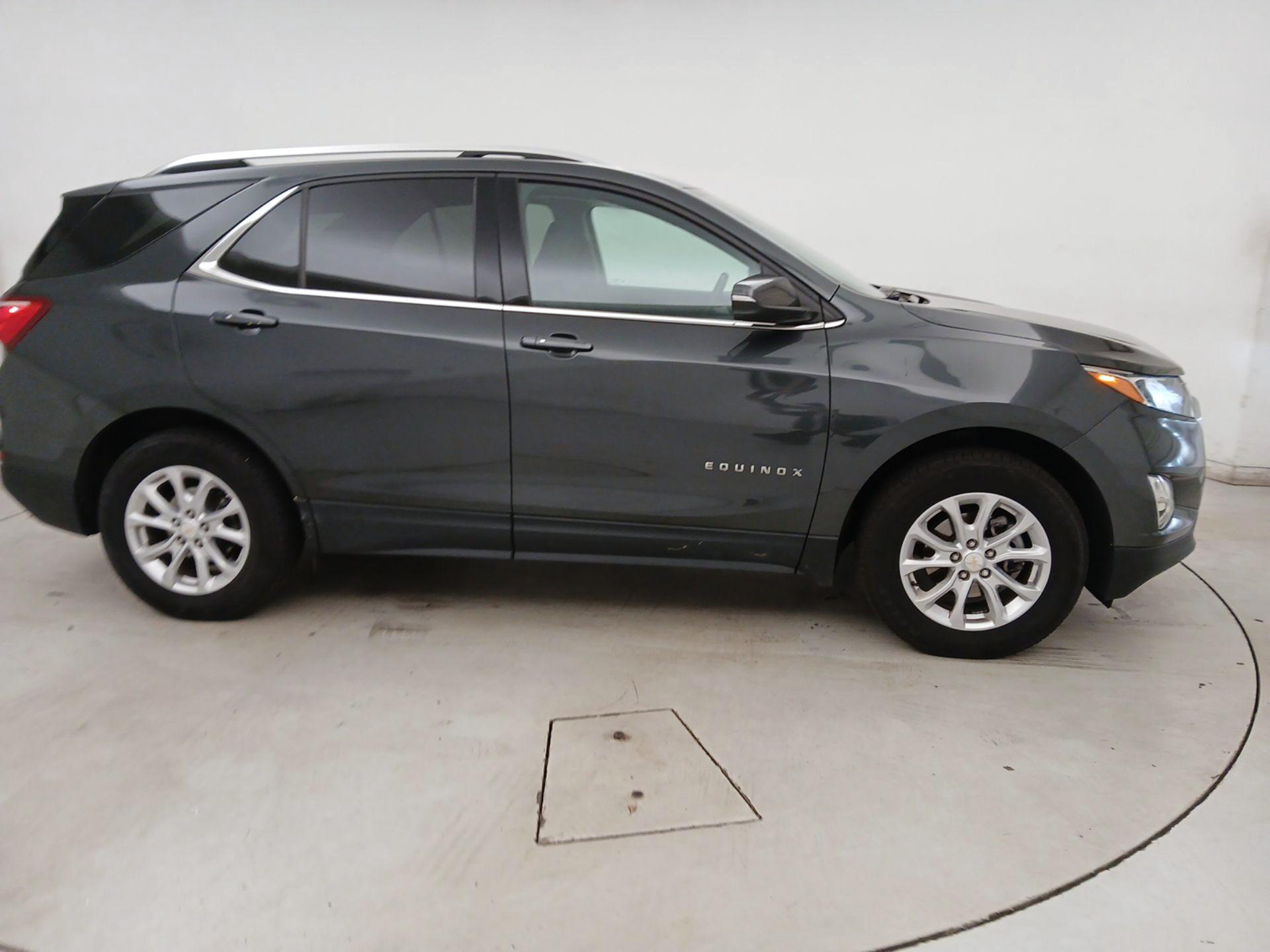 Thumbnail: 2019 Chevrolet Equinox - 4