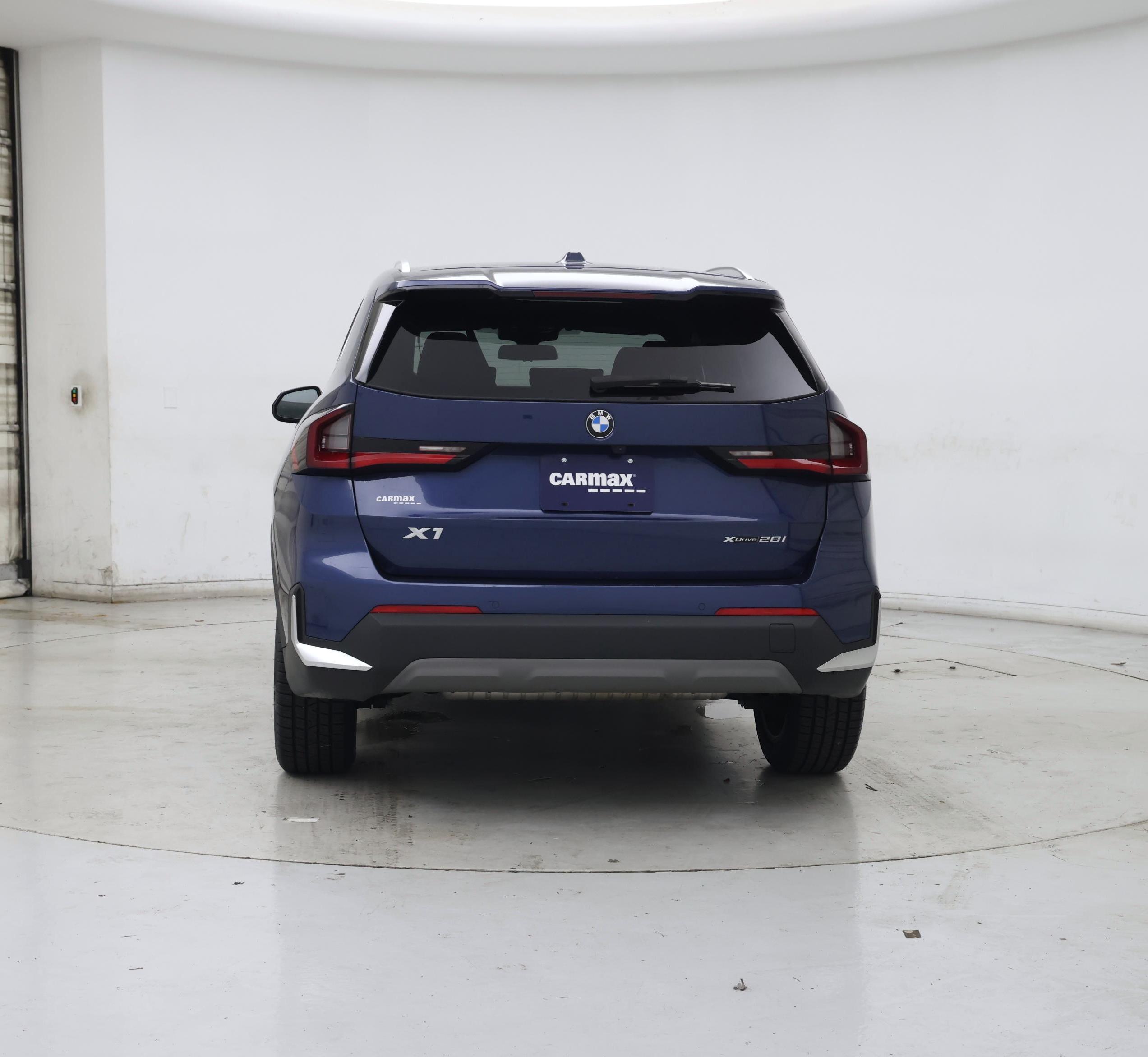 Thumbnail: 2023 BMW X1 - 6