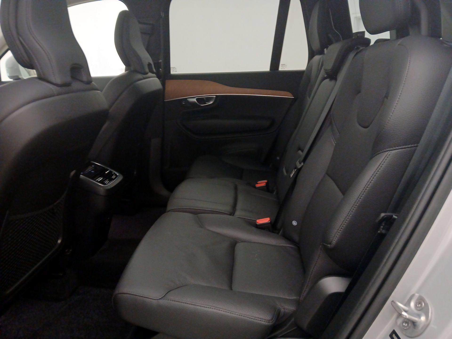 Thumbnail: 2024 Volvo XC90 - 20
