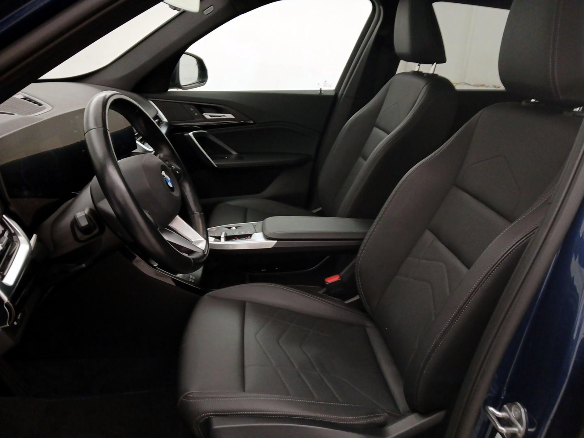 Thumbnail: 2023 BMW X1 - 9