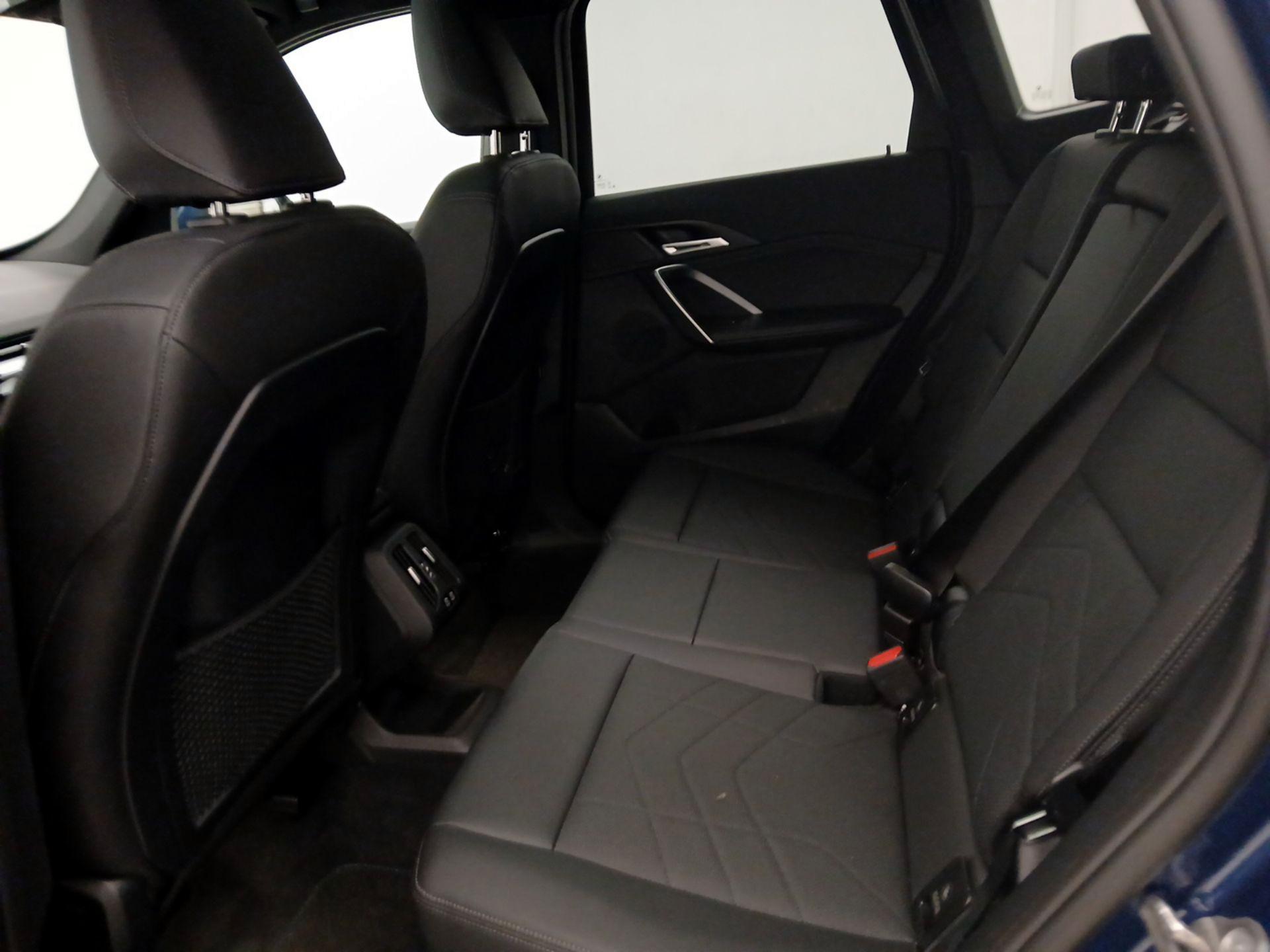 Thumbnail: 2023 BMW X1 - 18