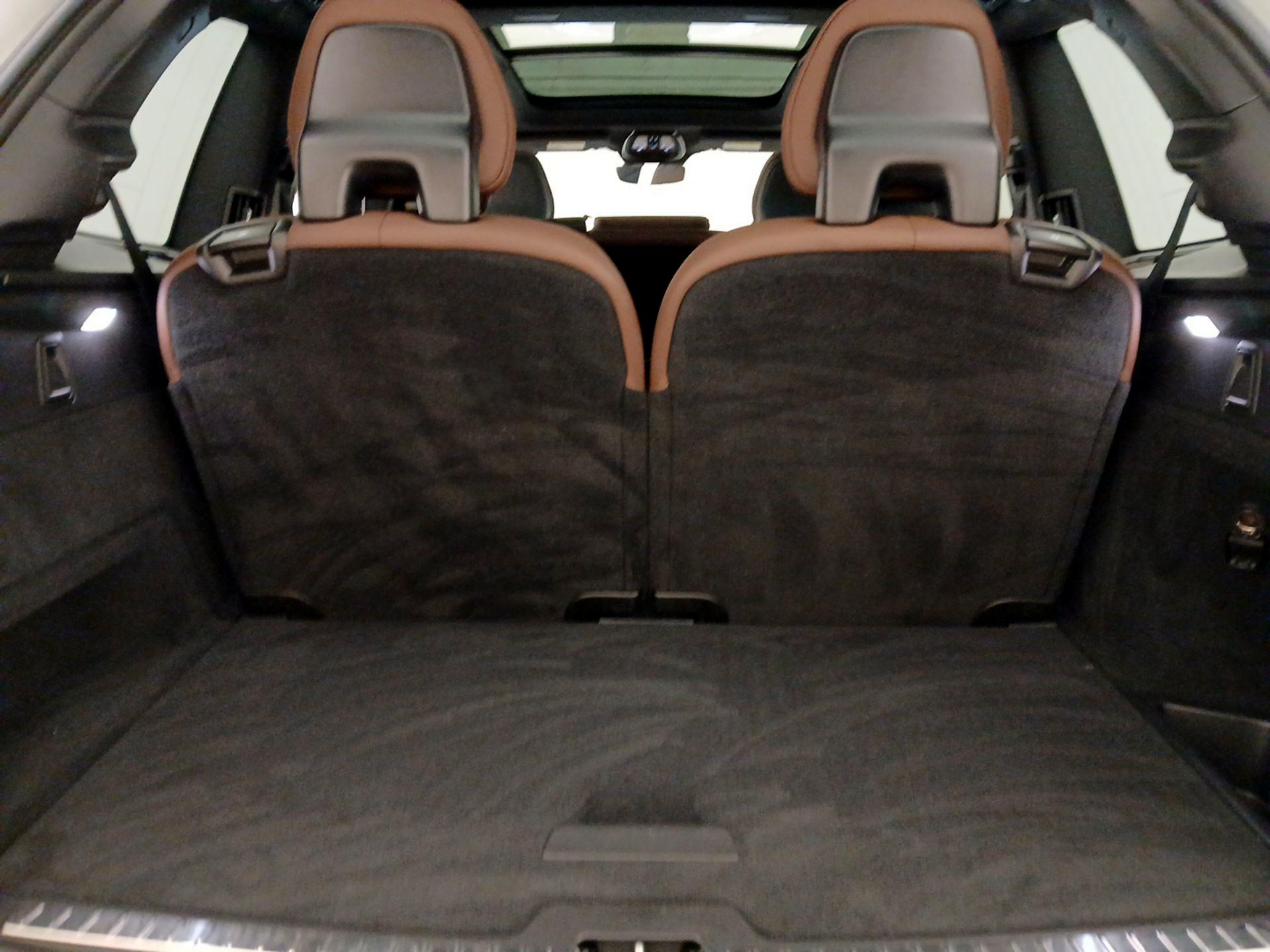 Thumbnail: 2024 Volvo XC90 - 19