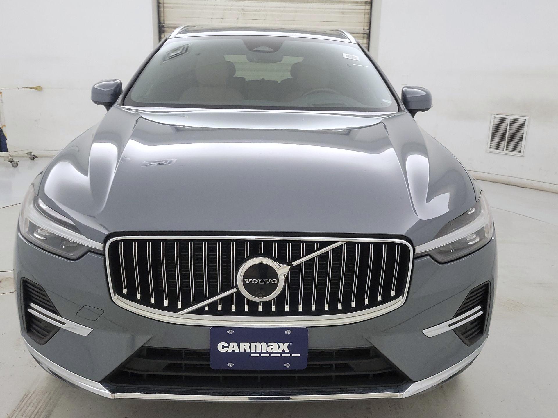 Thumbnail: 2022 Volvo XC60 - 2