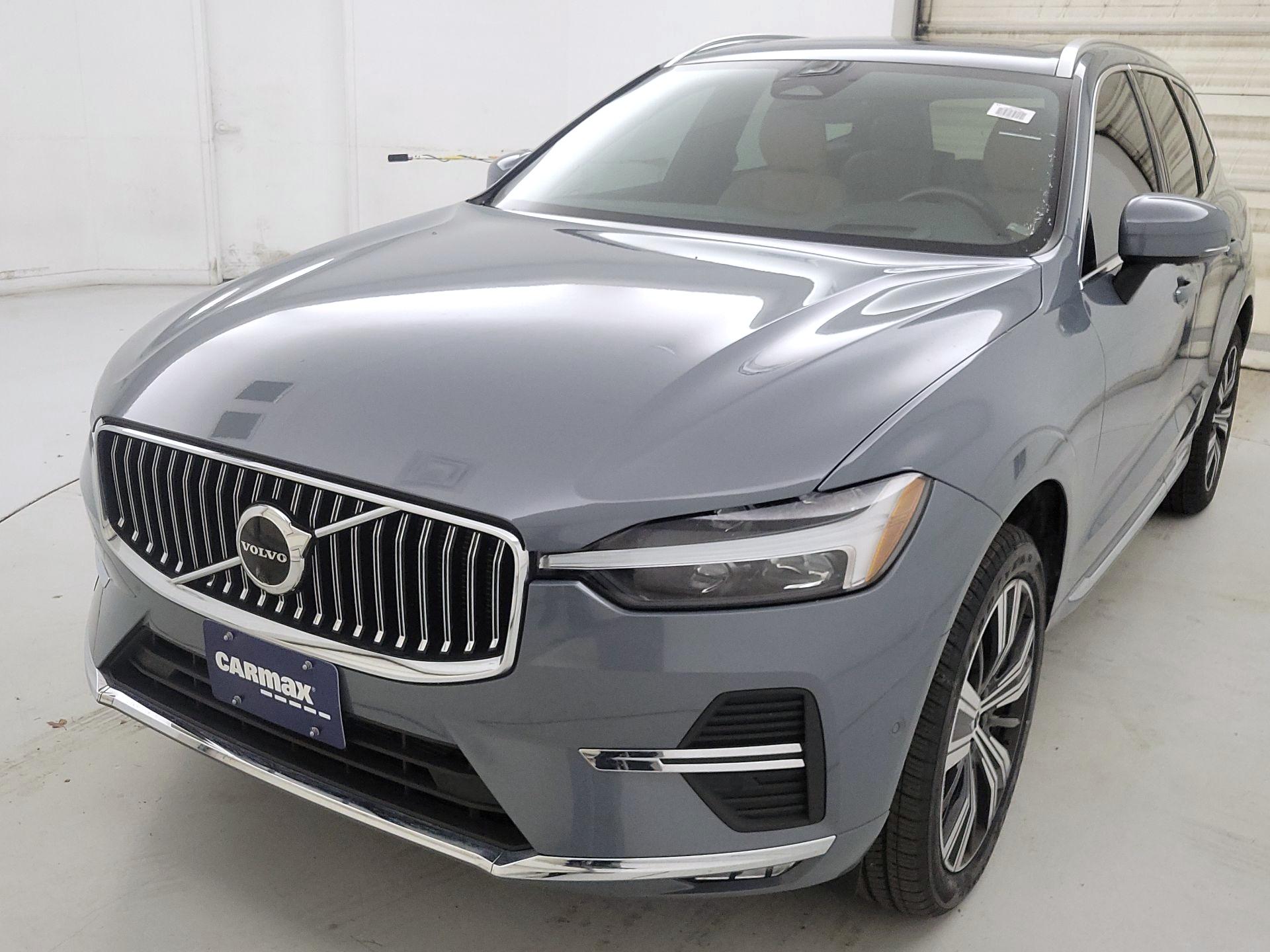 Thumbnail: 2022 Volvo XC60 - 3