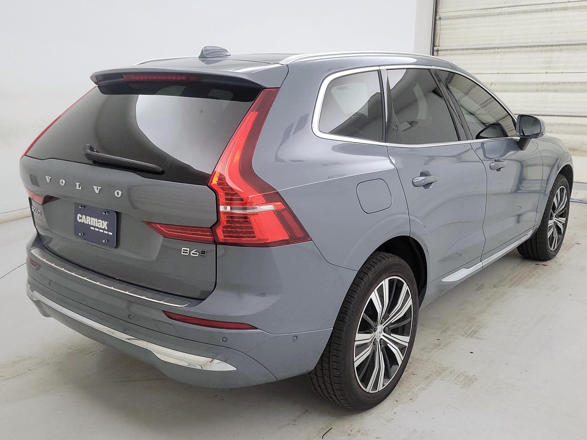 Thumbnail: 2022 Volvo XC60 - 5