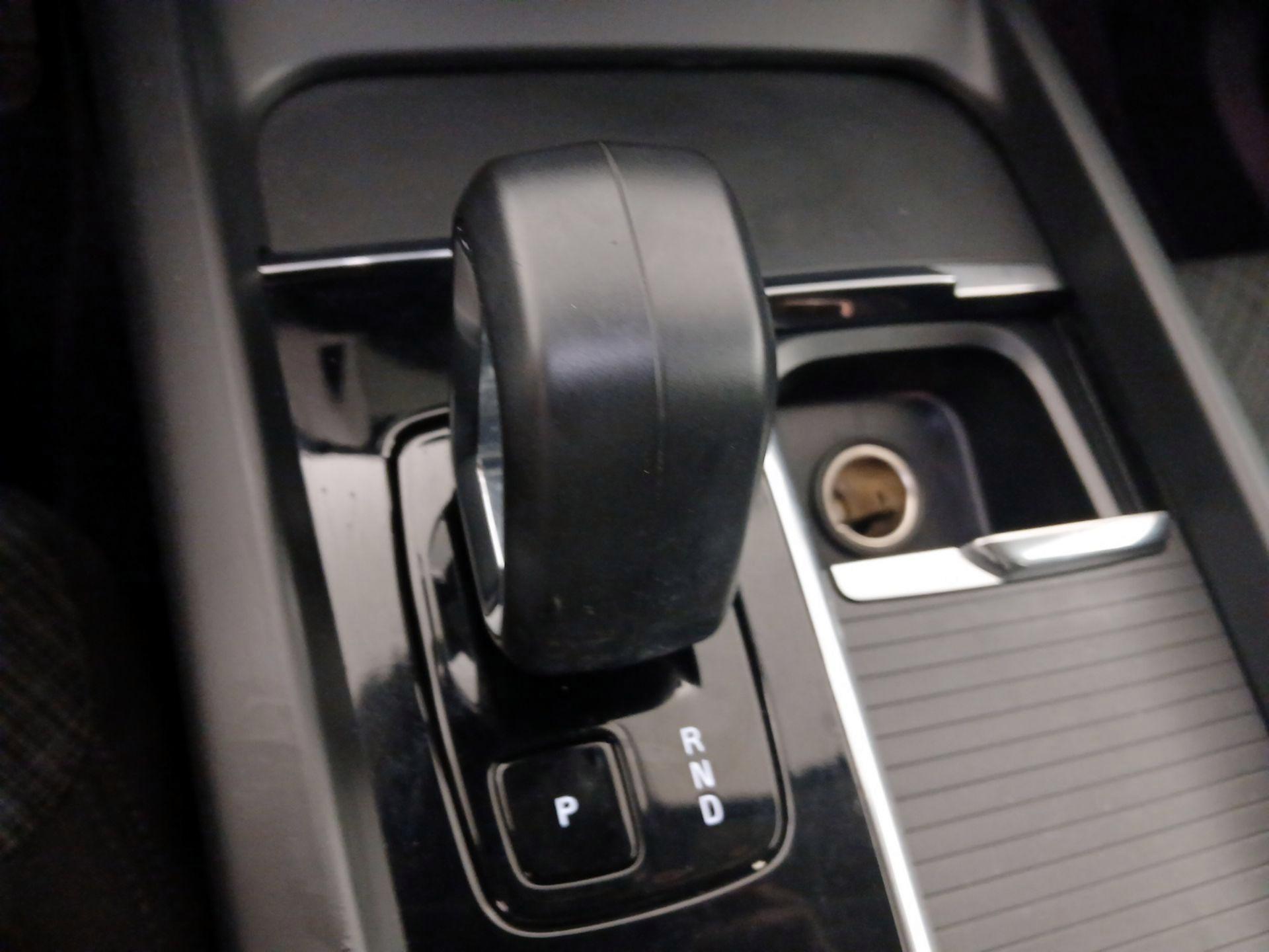 Thumbnail: 2023 Volvo XC60 - 15