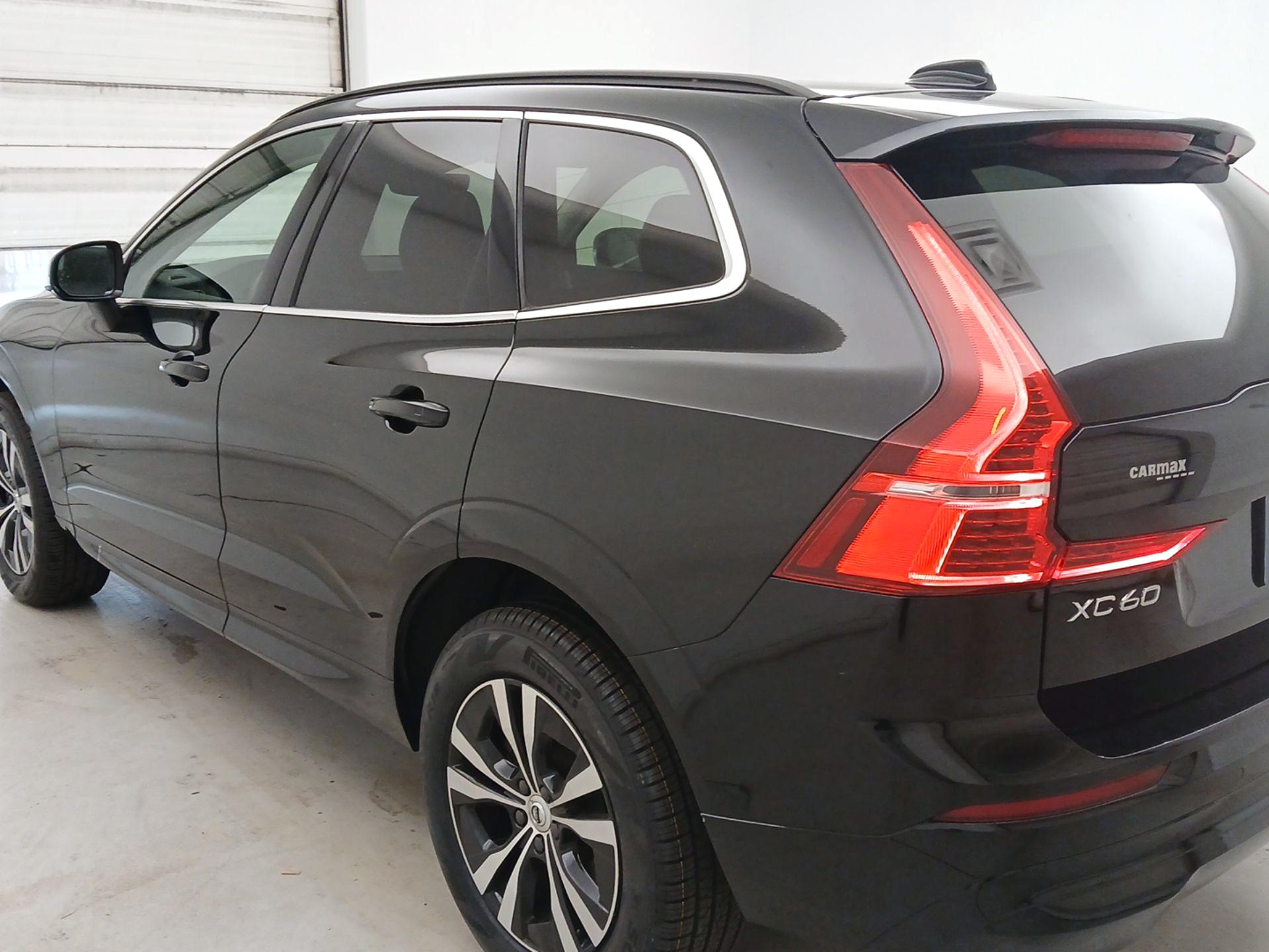 Thumbnail: 2023 Volvo XC60 - 7