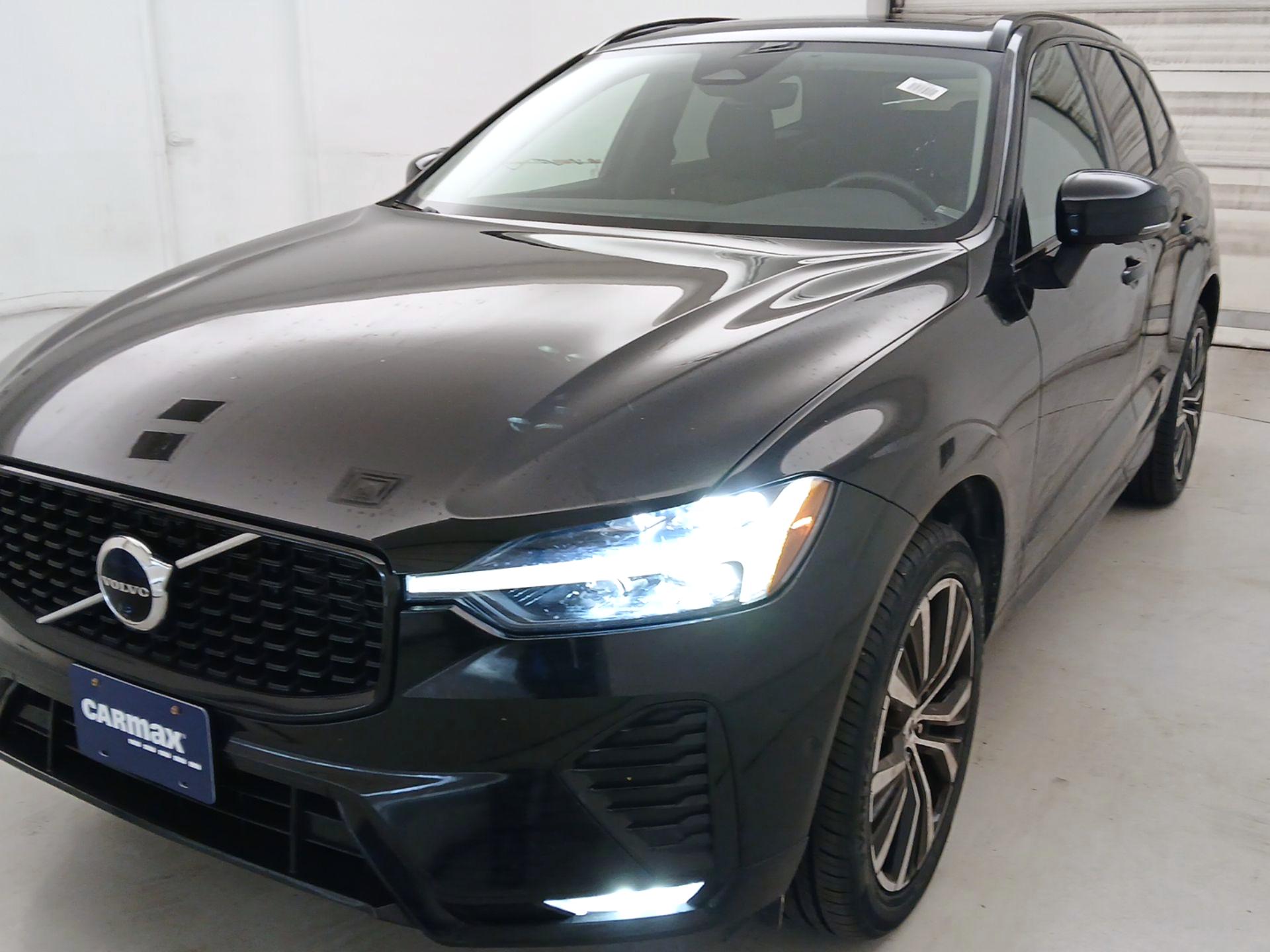 Thumbnail: 2023 Volvo XC60 - 3