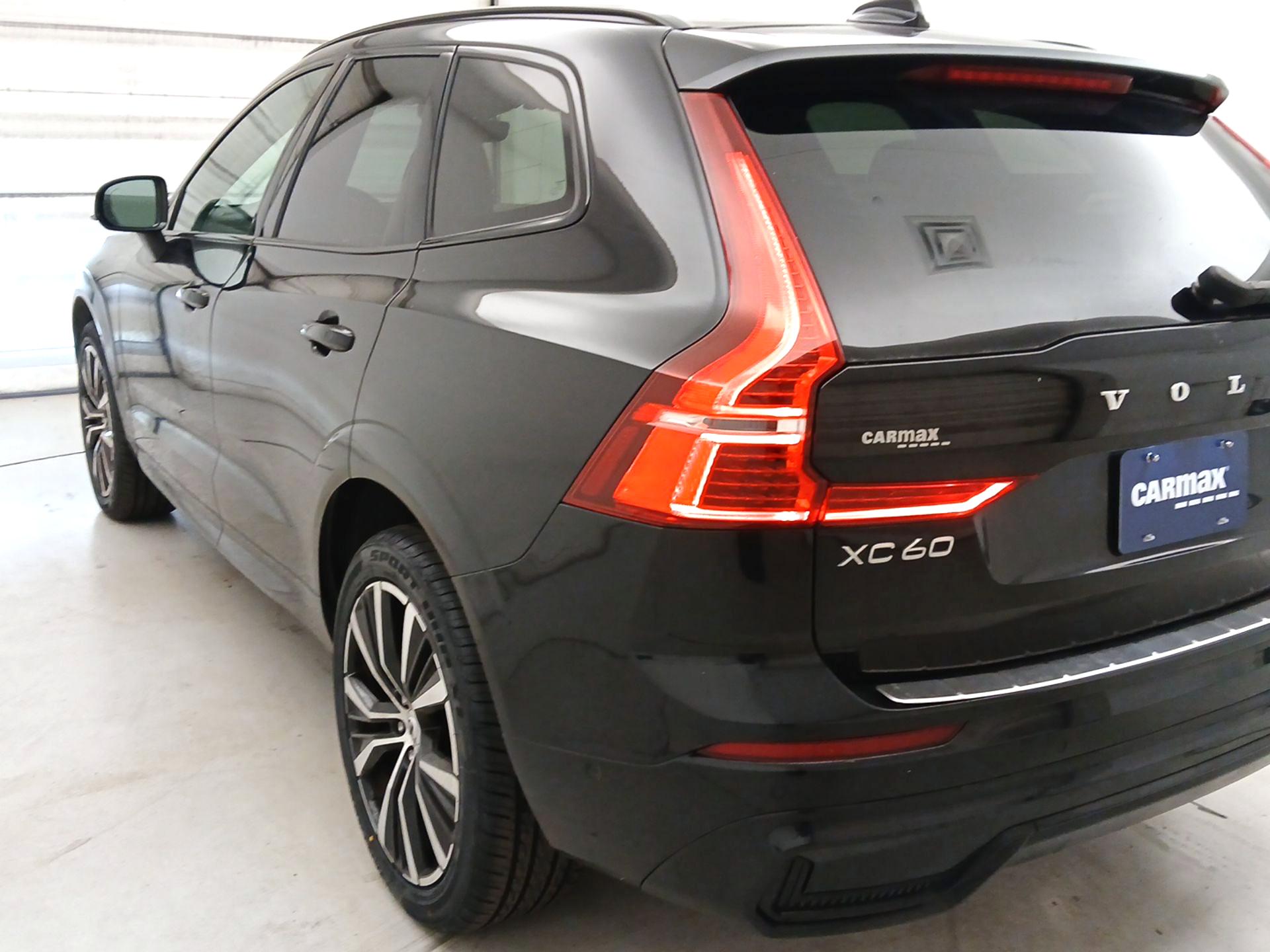 Thumbnail: 2023 Volvo XC60 - 7