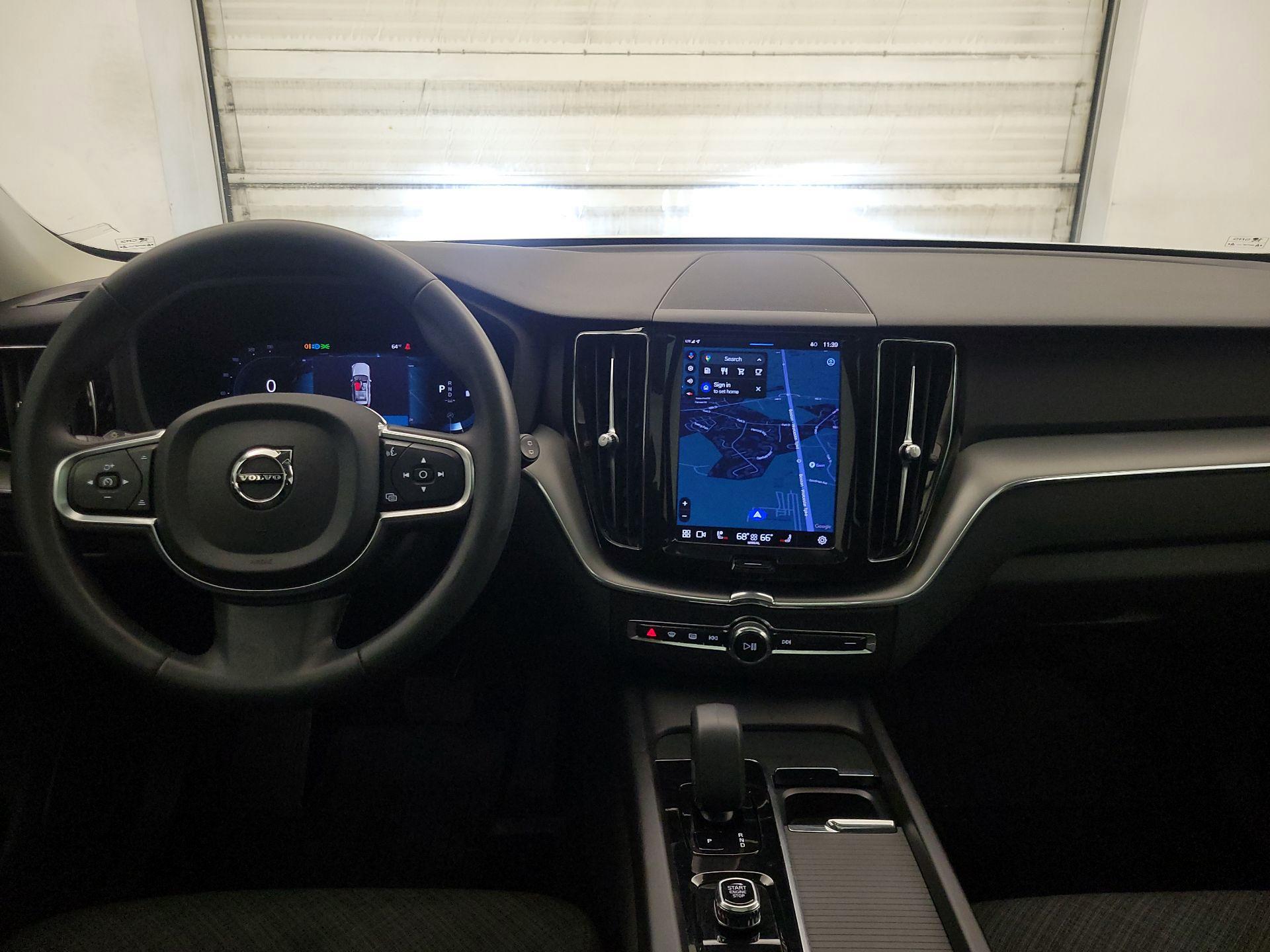 Thumbnail: 2023 Volvo XC60 - 9