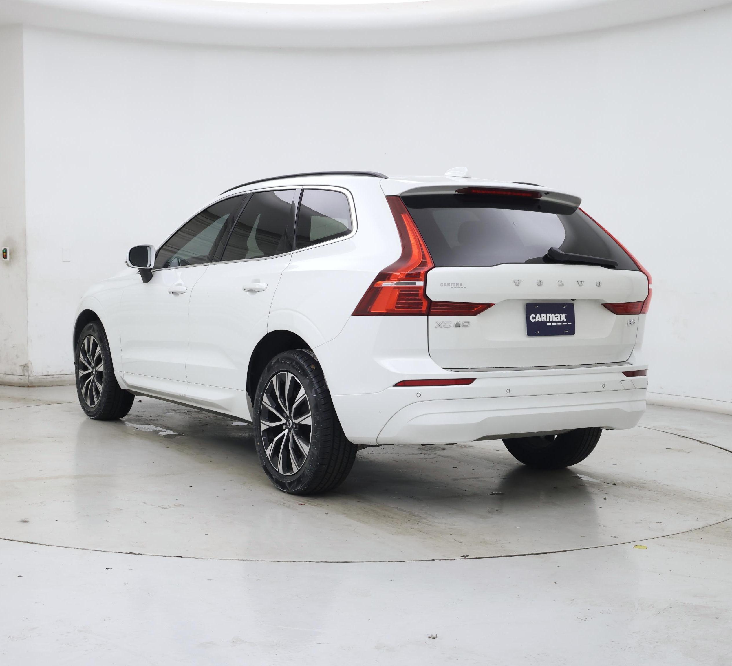 Thumbnail: 2023 Volvo XC60 - 2