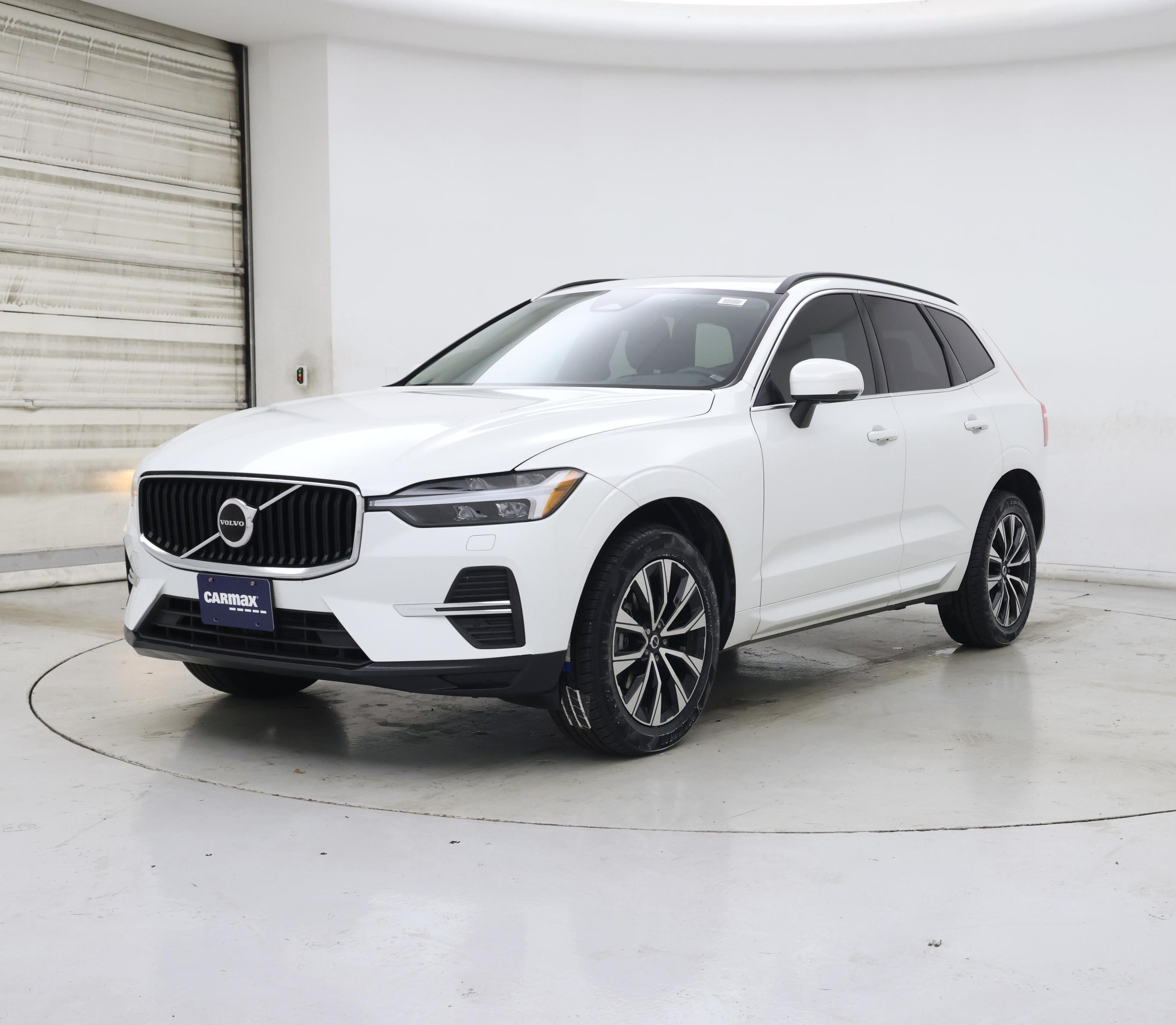 Thumbnail: 2023 Volvo XC60 - 4
