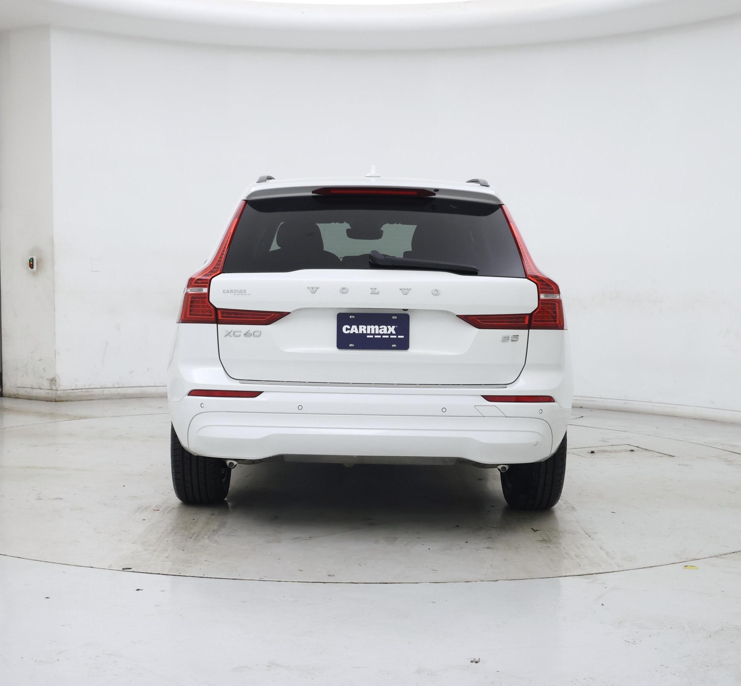 Thumbnail: 2023 Volvo XC60 - 6