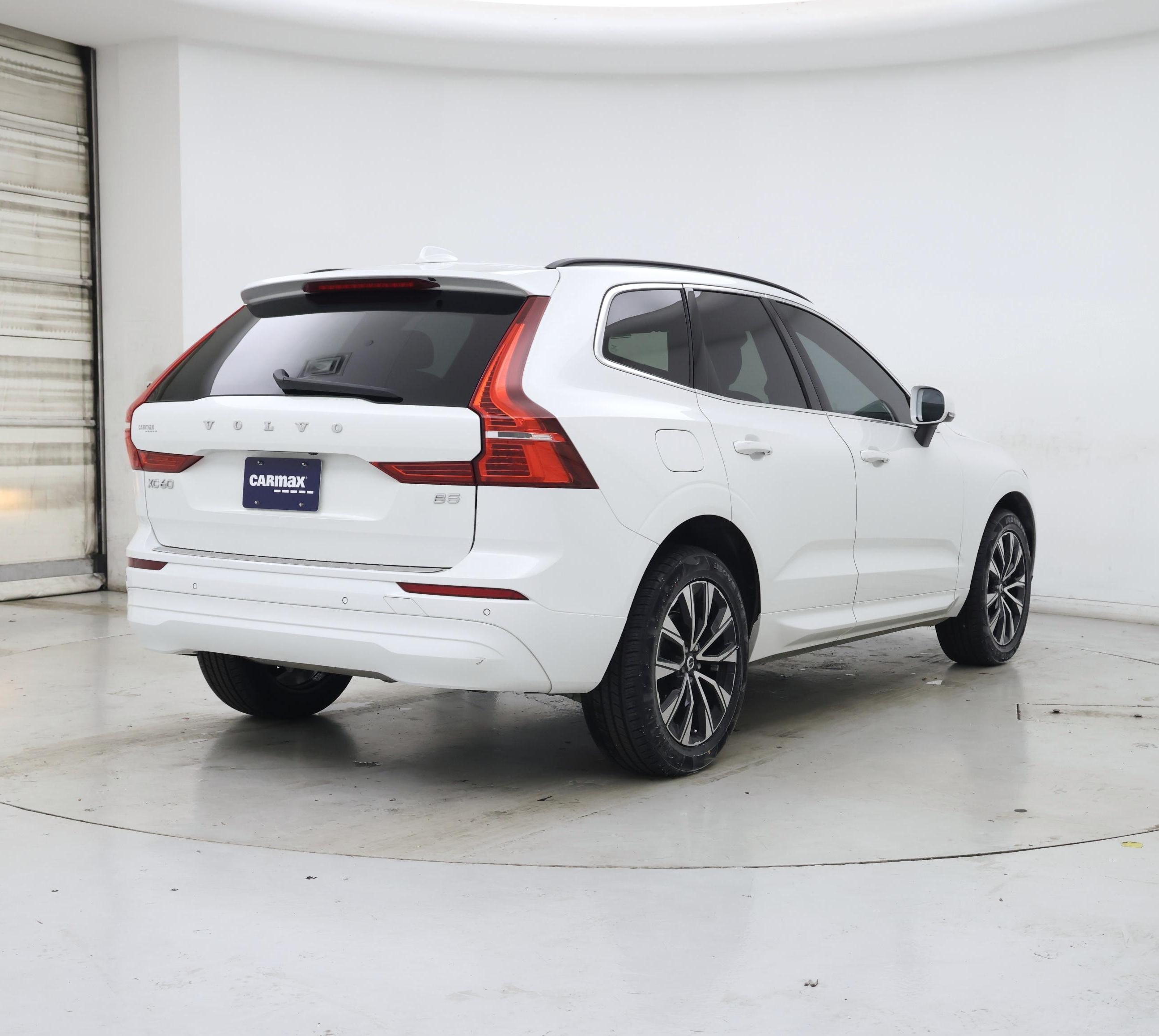 Thumbnail: 2023 Volvo XC60 - 8