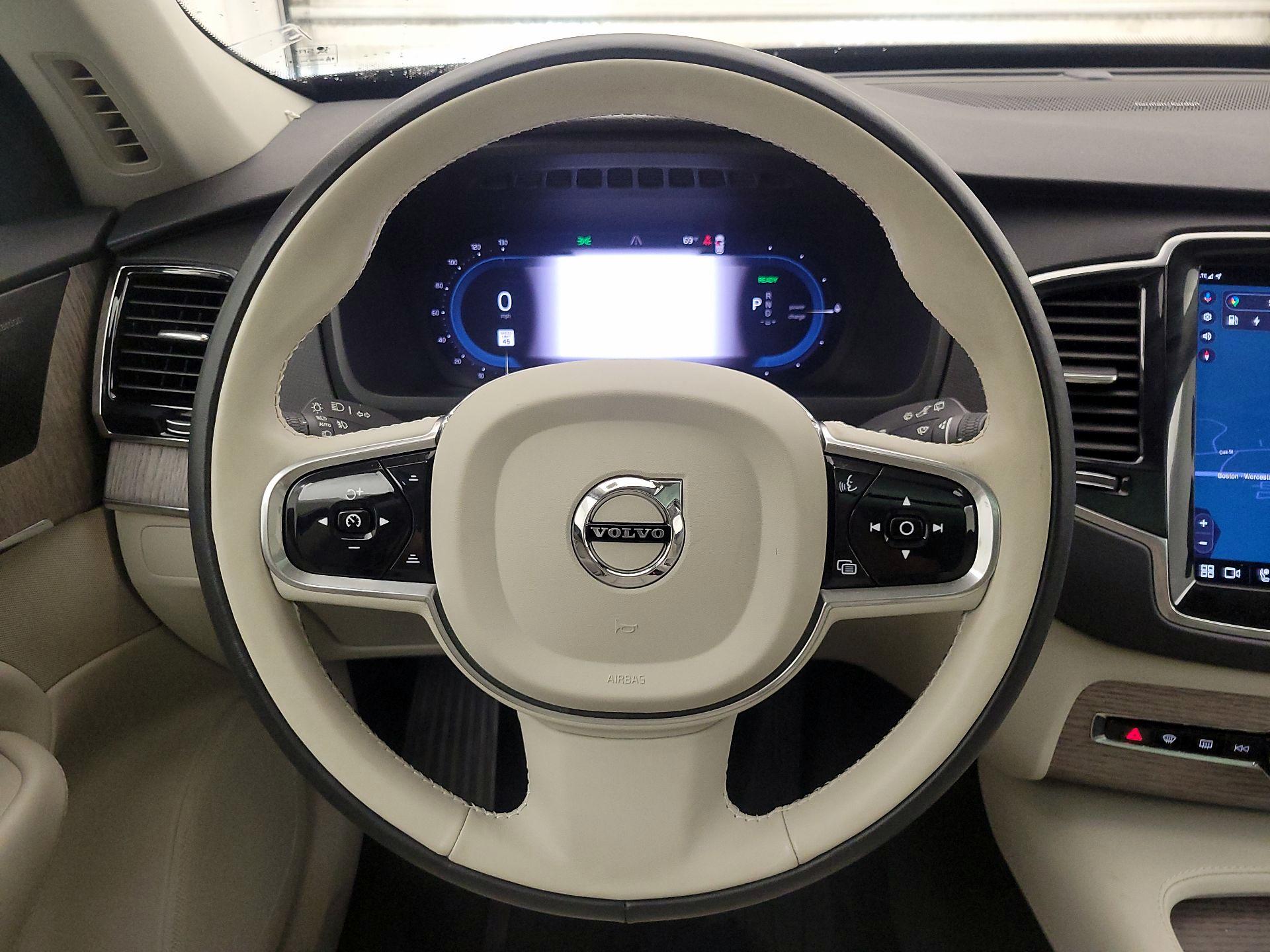 Thumbnail: 2023 Volvo XC90 - 10