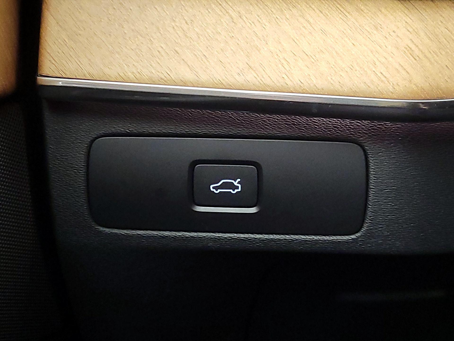 Thumbnail: 2024 Volvo XC90 - 13