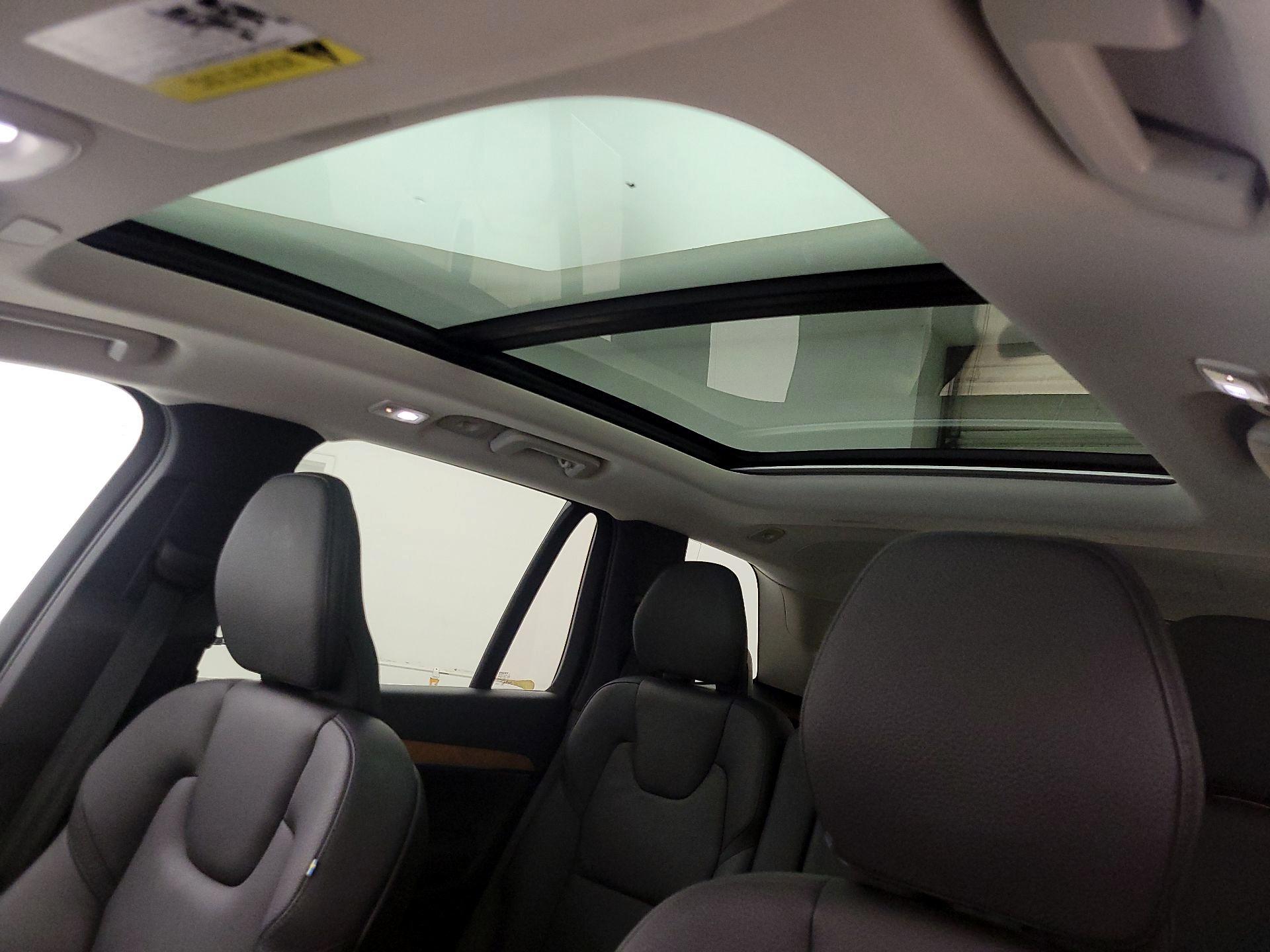 Thumbnail: 2024 Volvo XC90 - 20