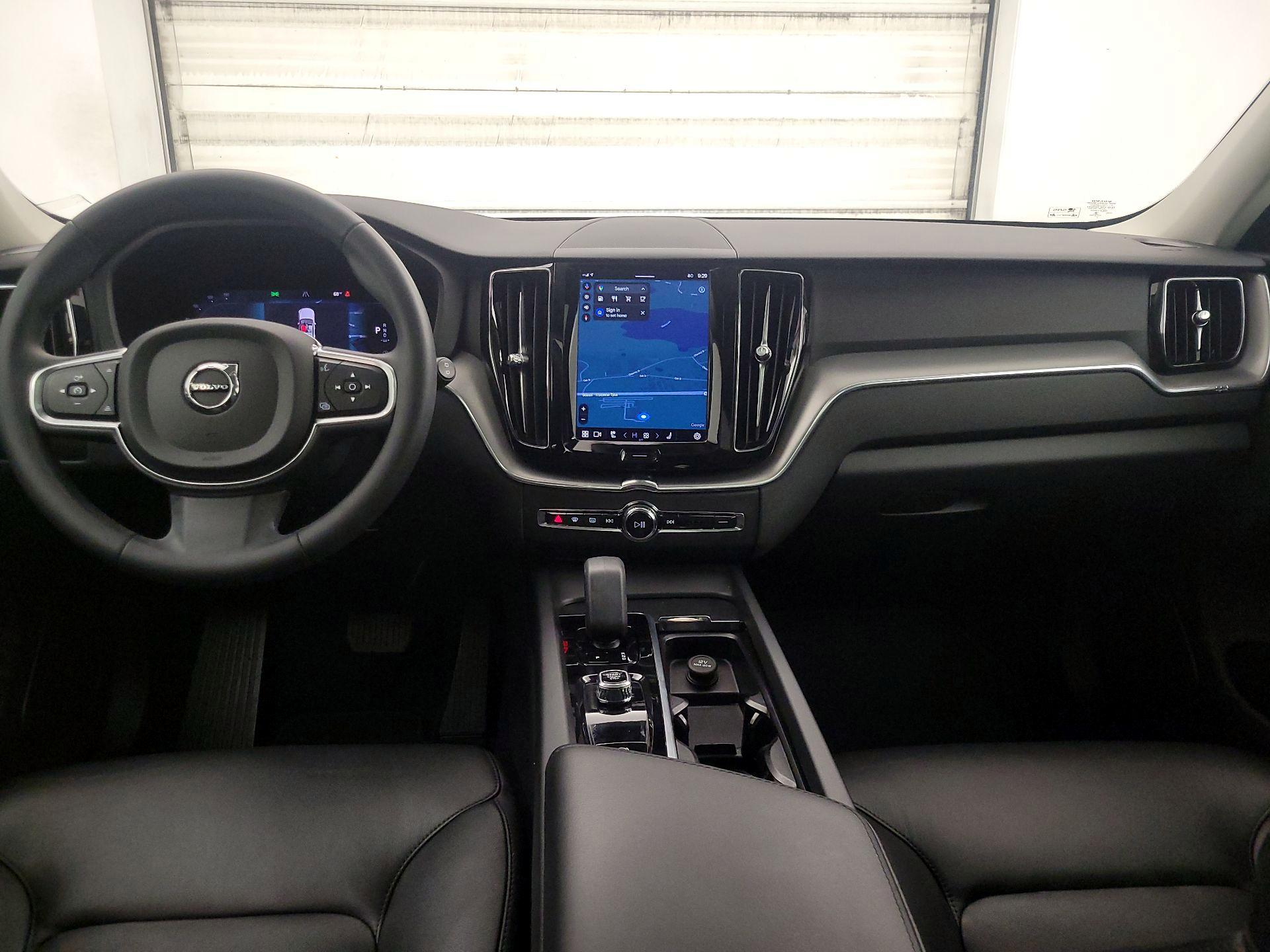 Thumbnail: 2023 Volvo XC60 - 9