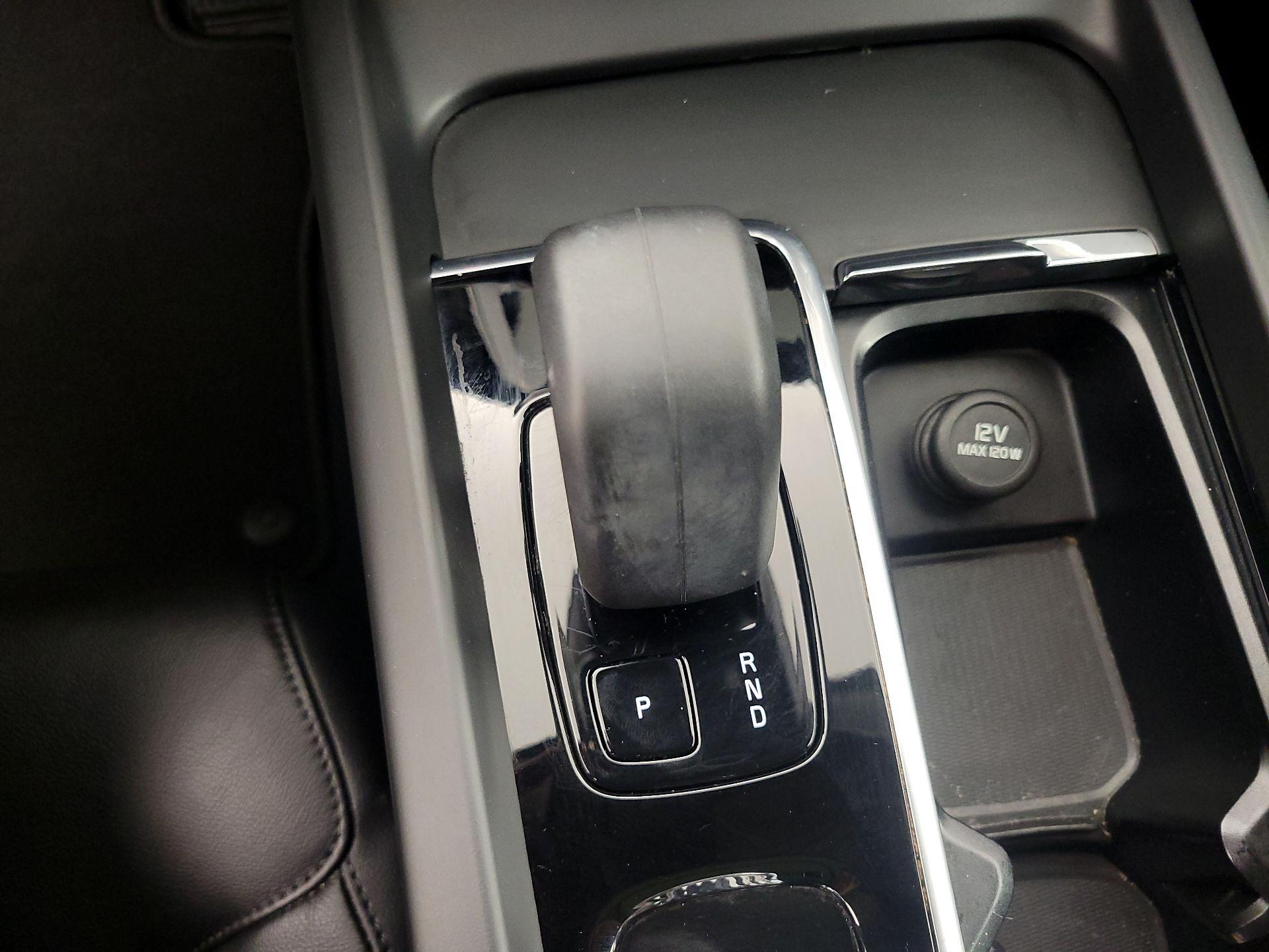 Thumbnail: 2023 Volvo XC60 - 18