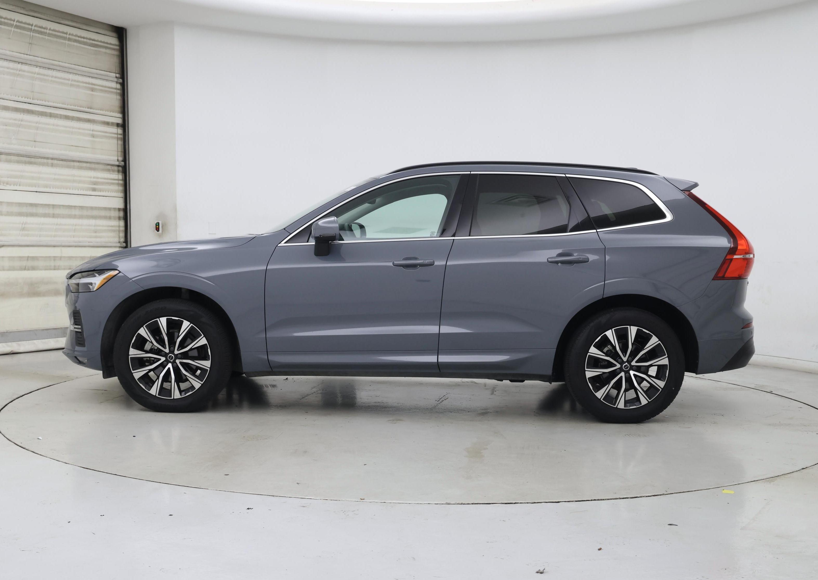 Thumbnail: 2023 Volvo XC60 - 3