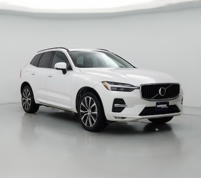 2022 Volvo XC60 B5 Momentum