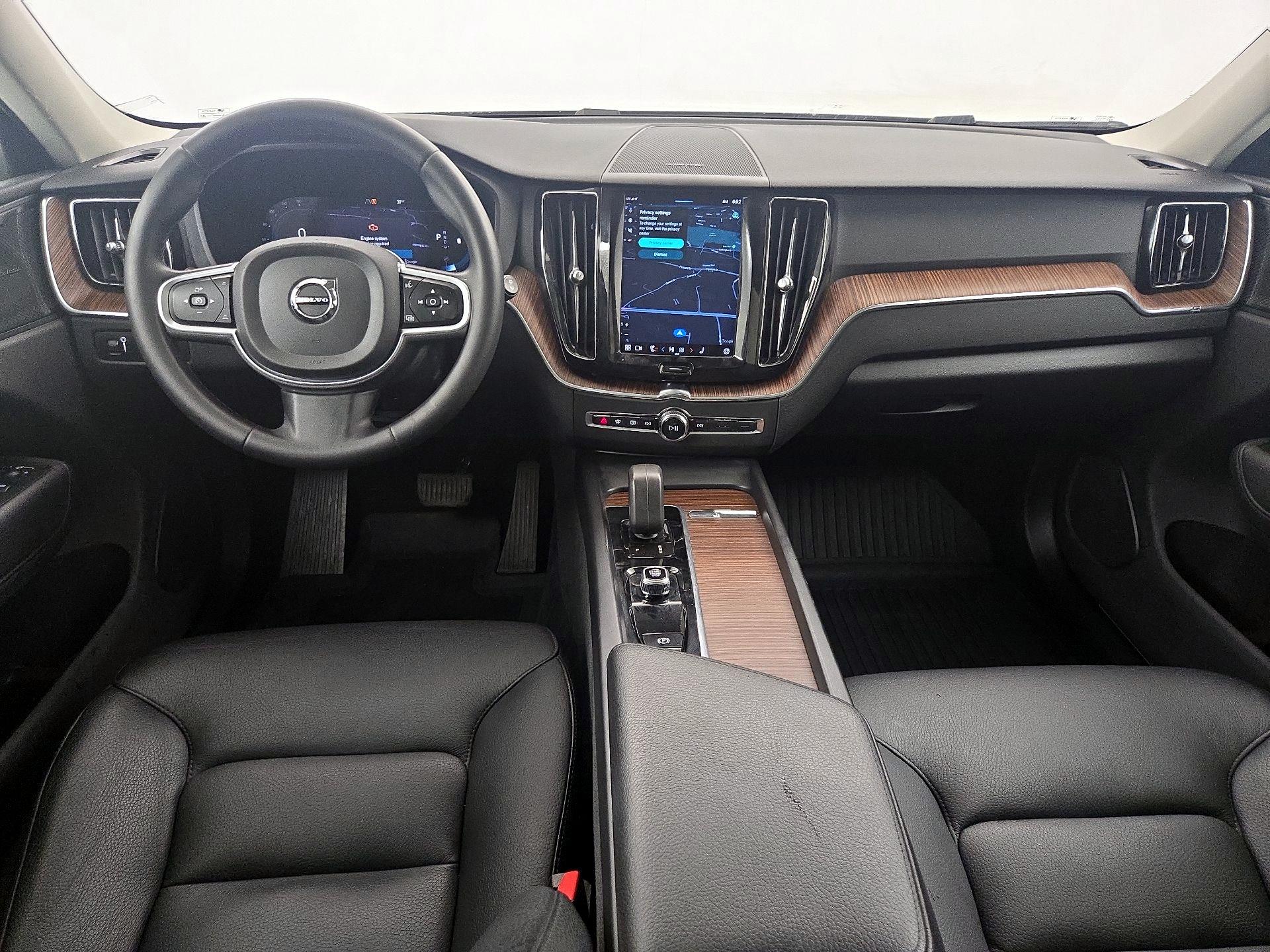 Thumbnail: 2022 Volvo XC60 - 9