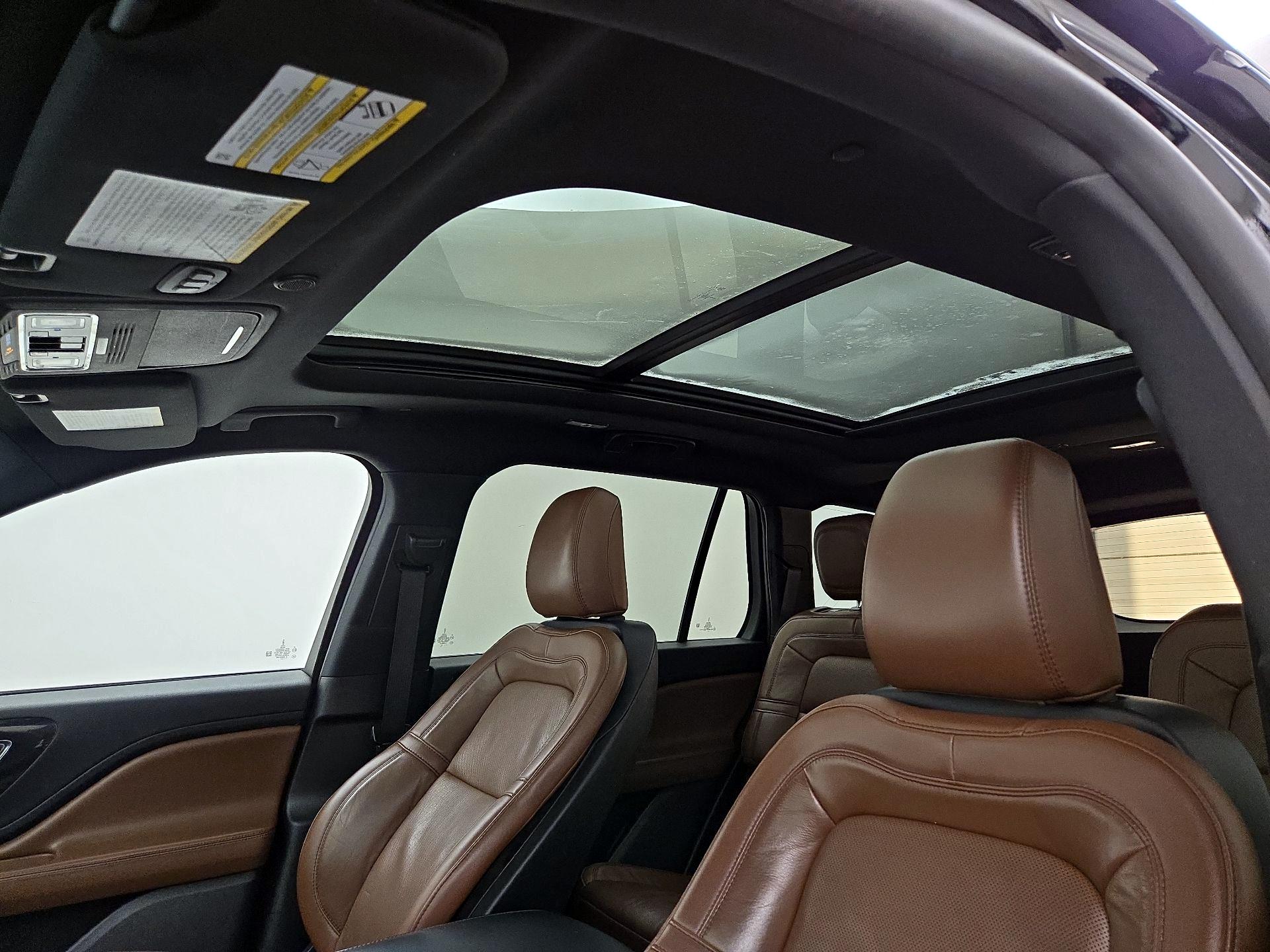 Thumbnail: 2022 Lincoln Aviator - 20
