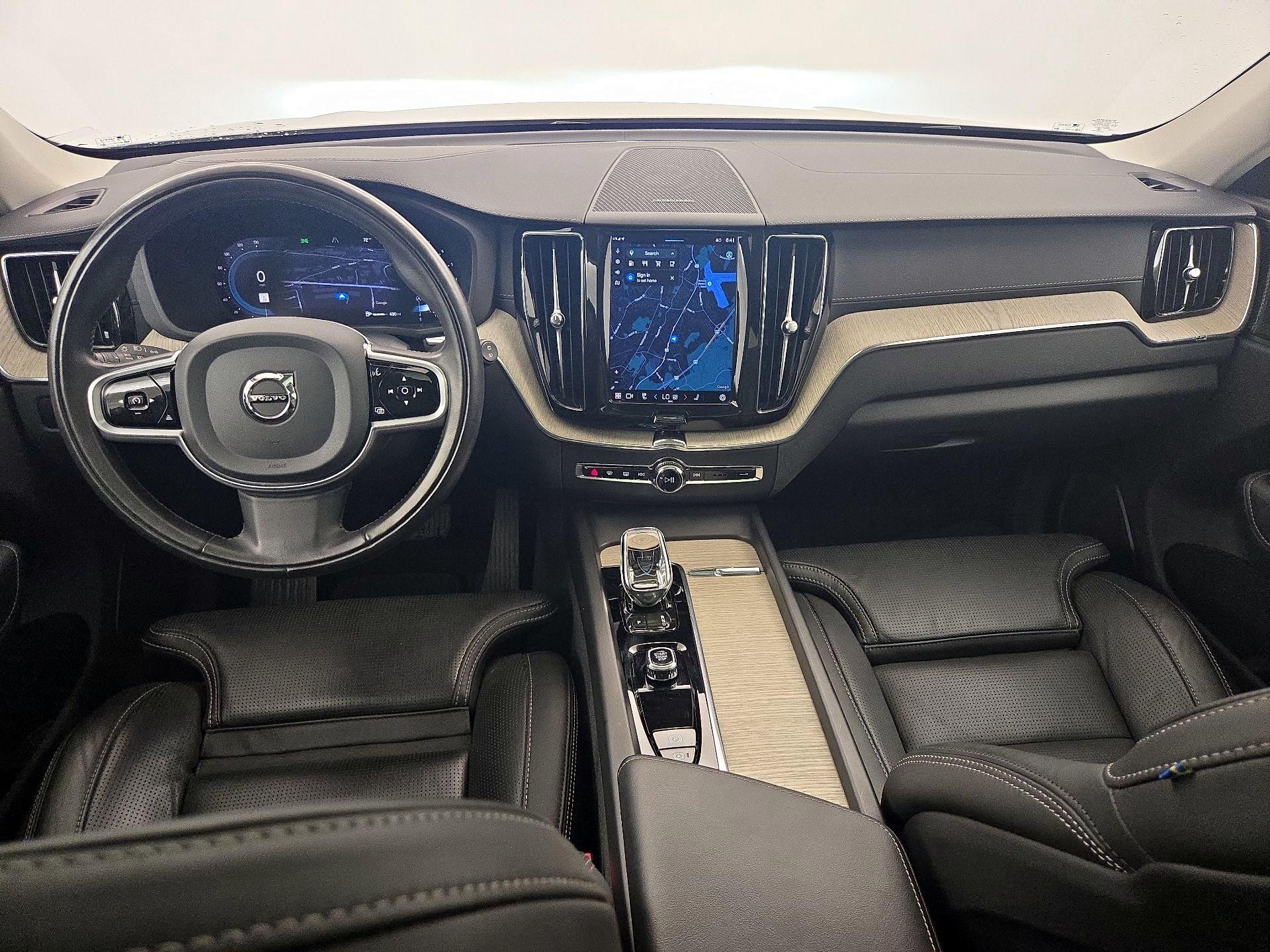 Thumbnail: 2022 Volvo XC60 - 9