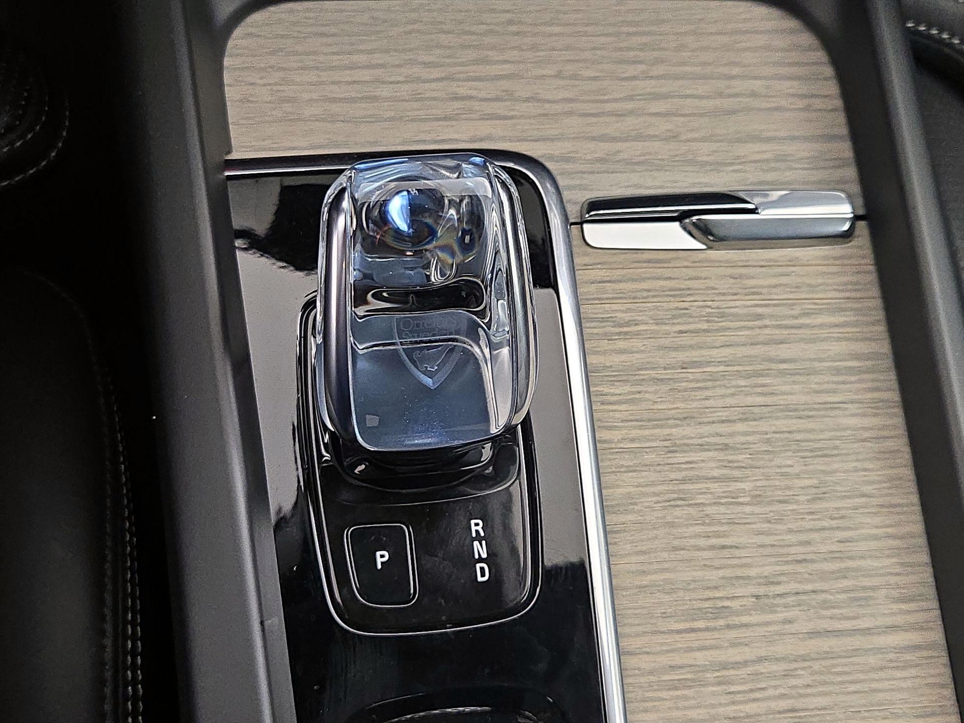 Thumbnail: 2022 Volvo XC60 - 18