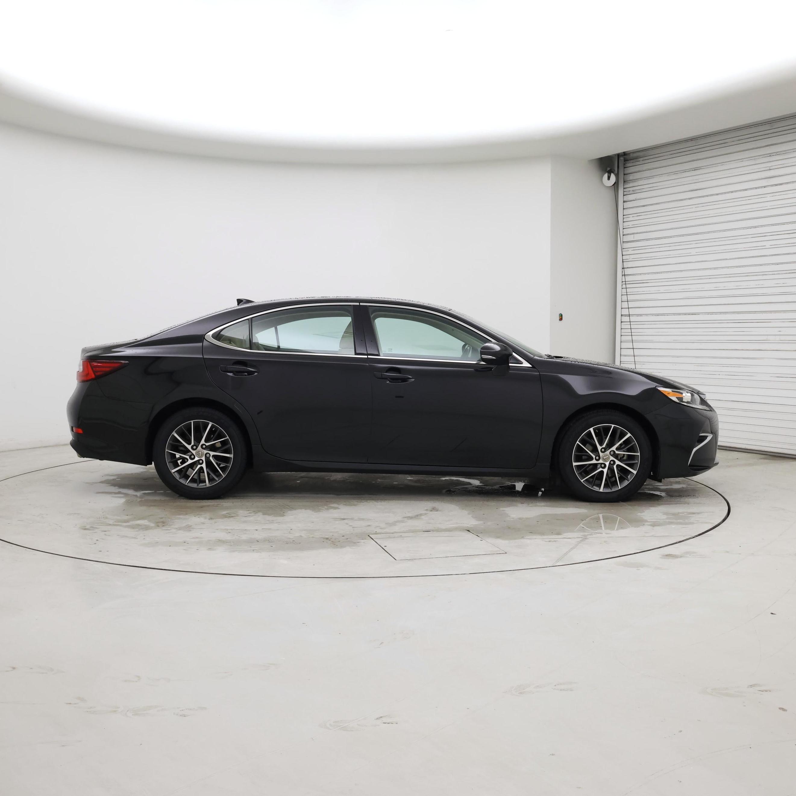 Thumbnail: 2018 Lexus ES - 7