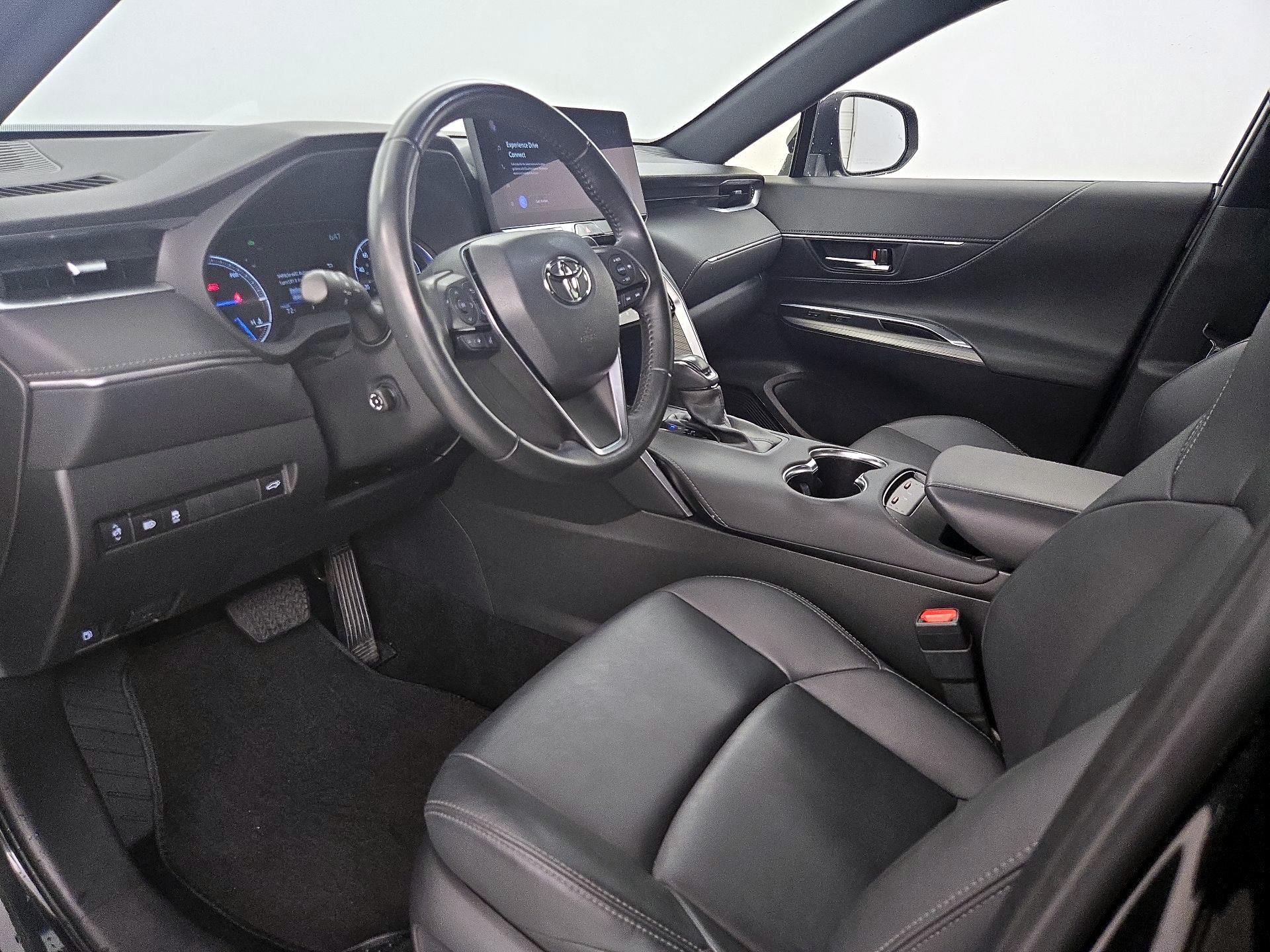 Thumbnail: 2023 Toyota Venza - 11