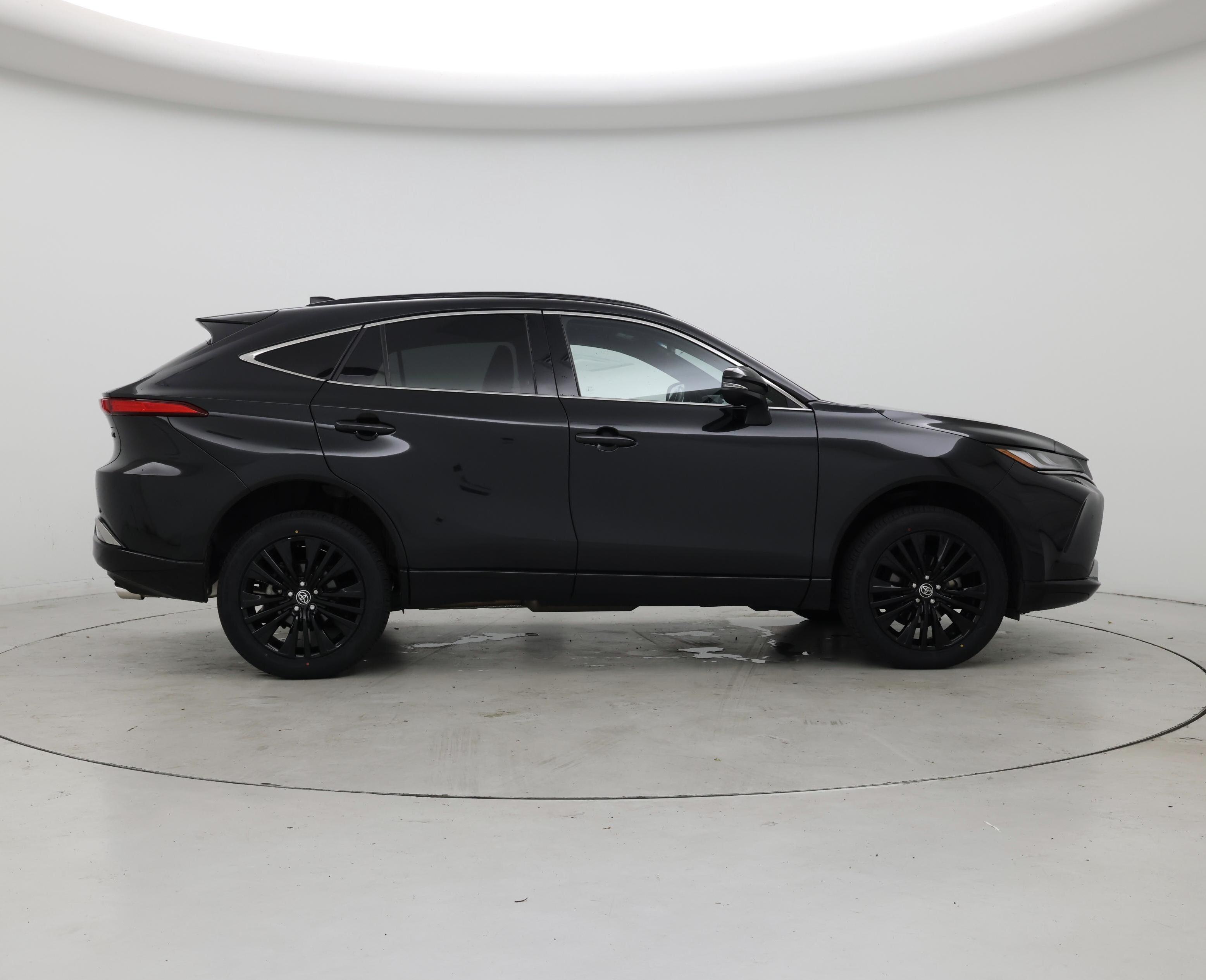 Thumbnail: 2023 Toyota Venza - 7