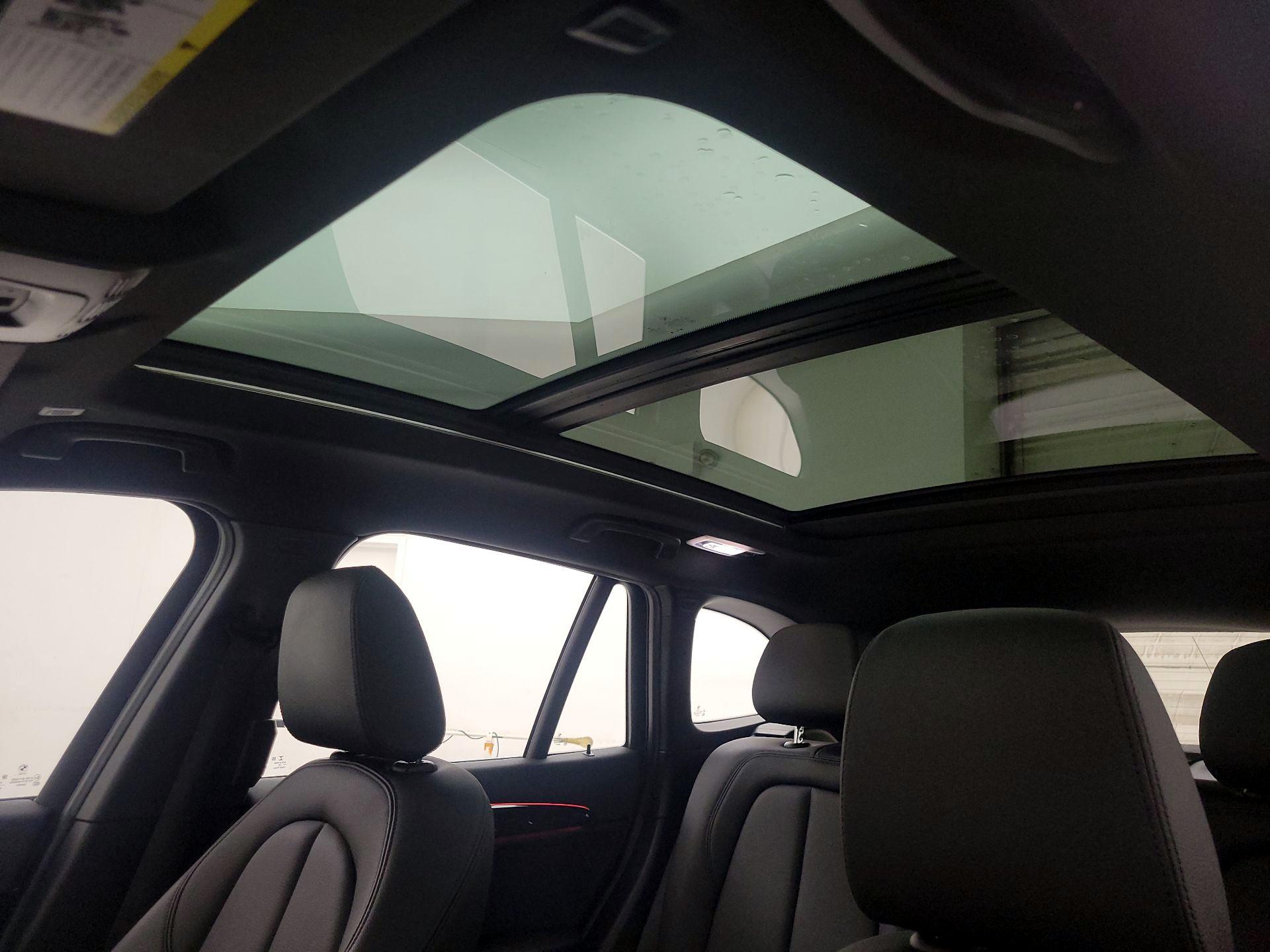 Thumbnail: 2021 BMW X1 - 19