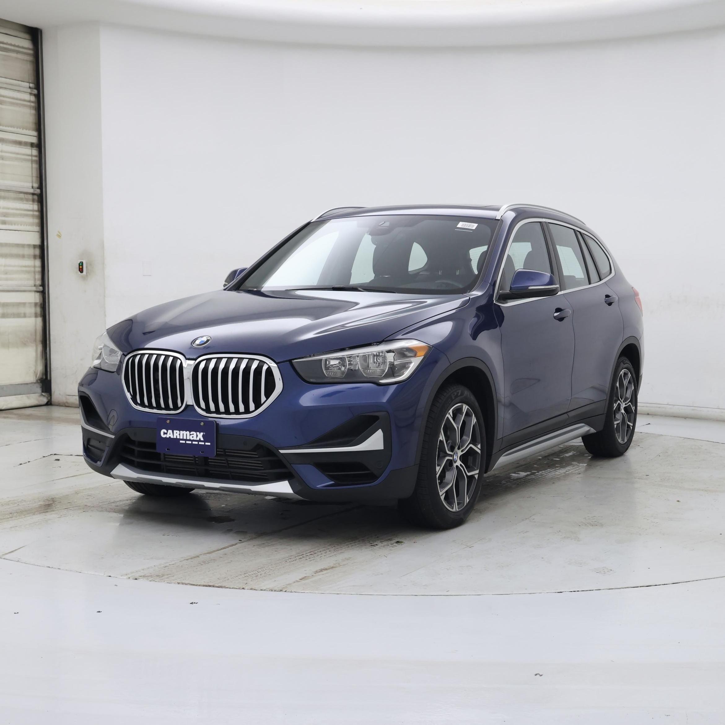Thumbnail: 2021 BMW X1 - 4