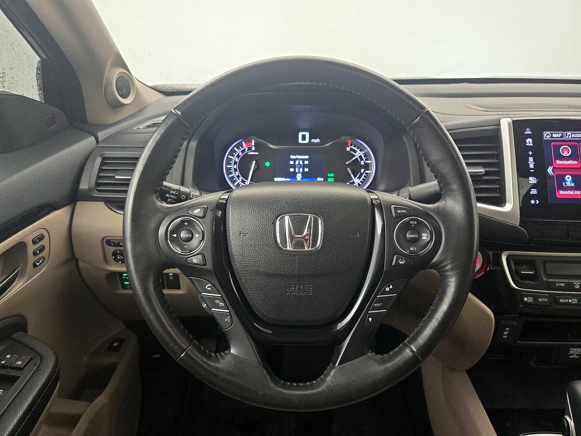 Thumbnail: 2019 Honda Ridgeline - 10