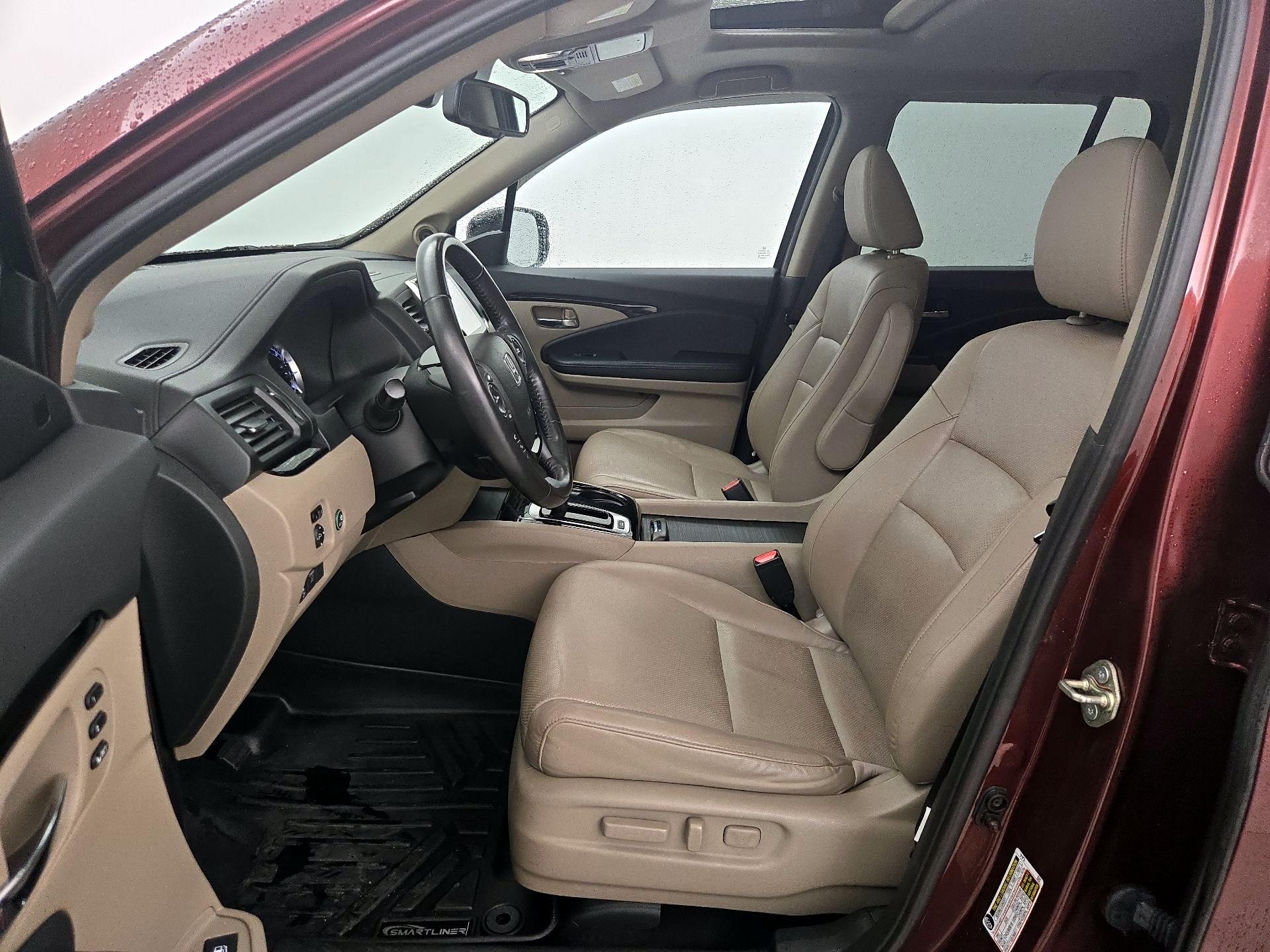 Thumbnail: 2019 Honda Ridgeline - 11